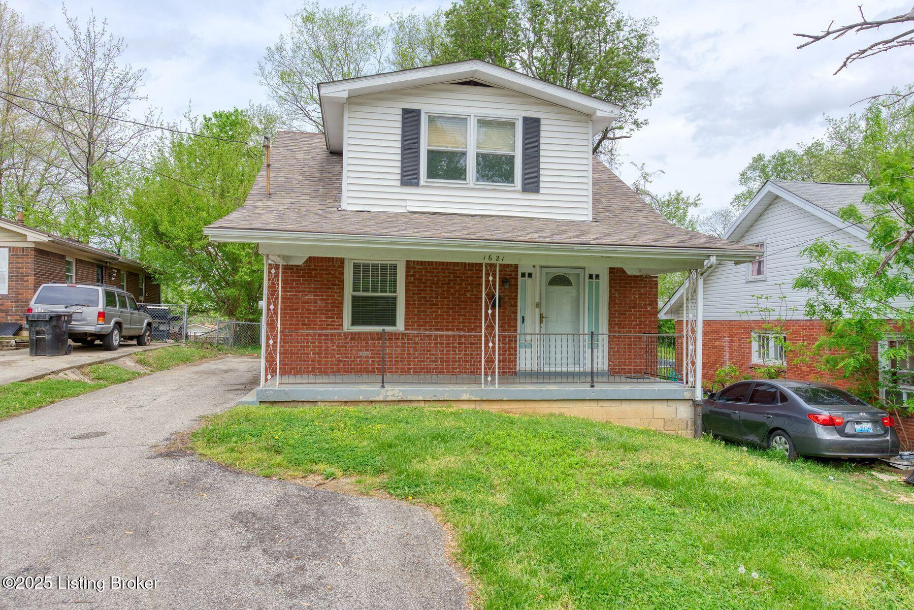 1621 Haskin Ave