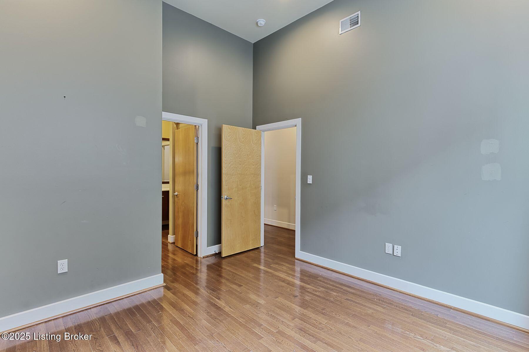 639 E Jefferson St 101