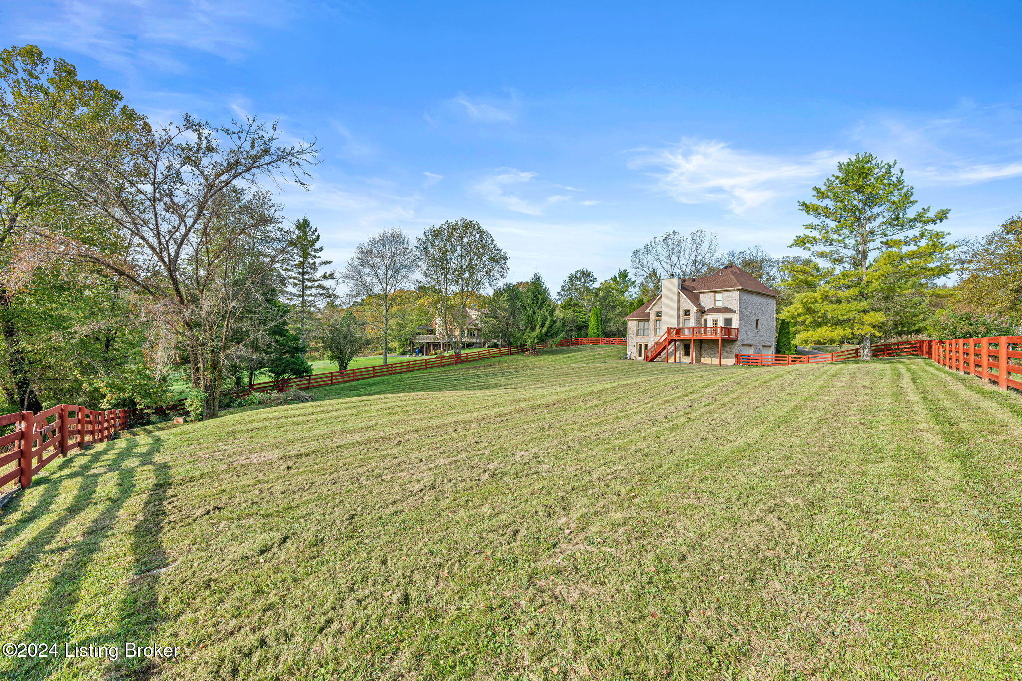 7702 Willow Bend Dr
