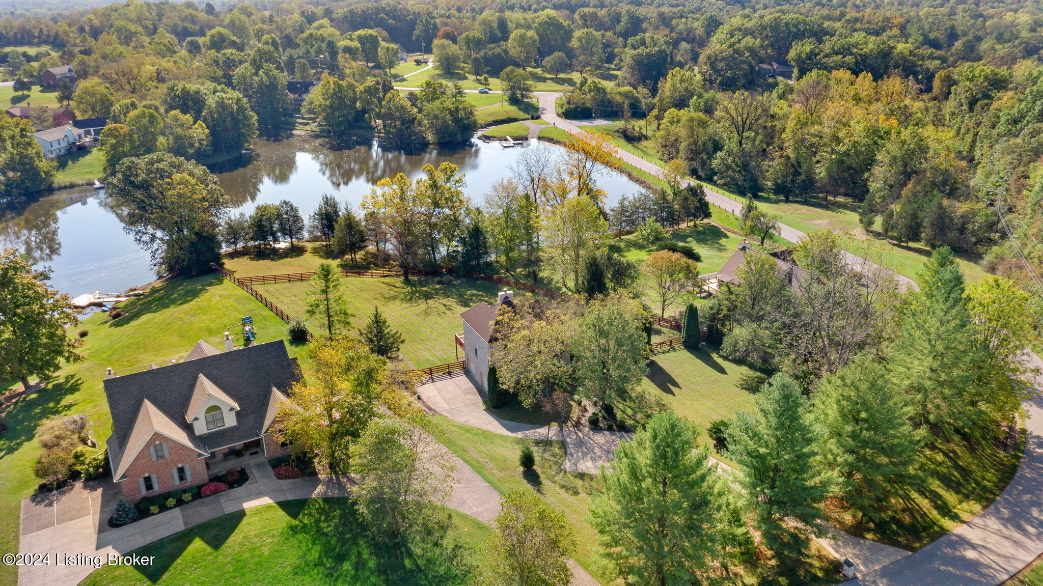 7702 Willow Bend Dr