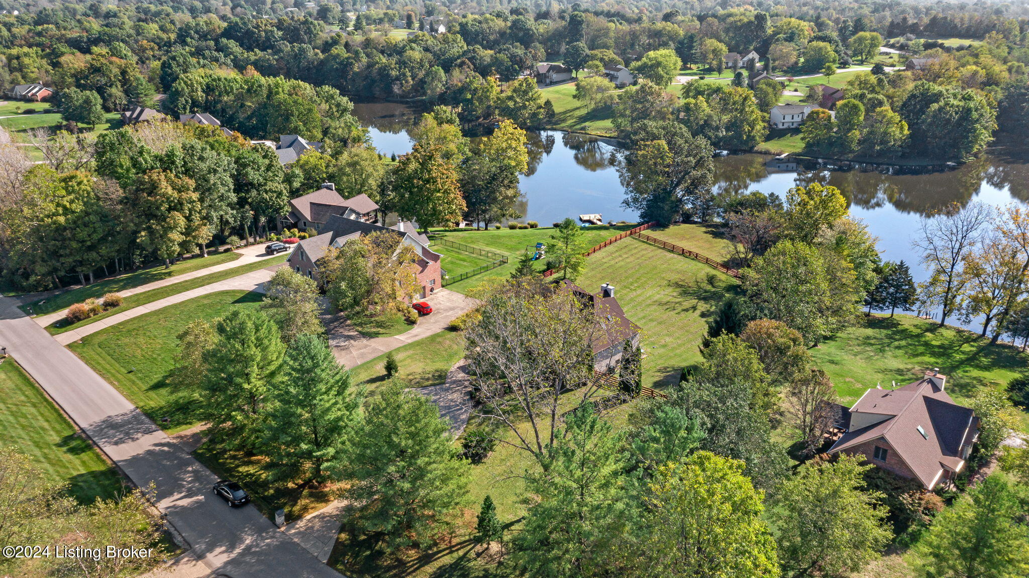 7702 Willow Bend Dr