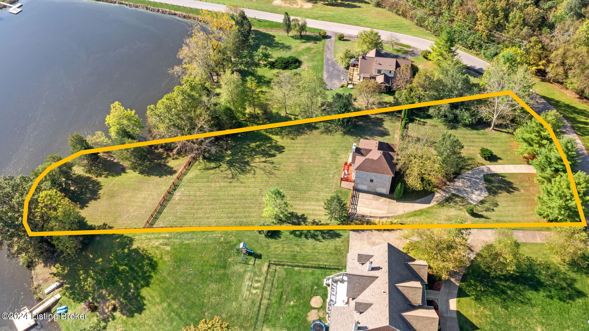 7702 Willow Bend Dr