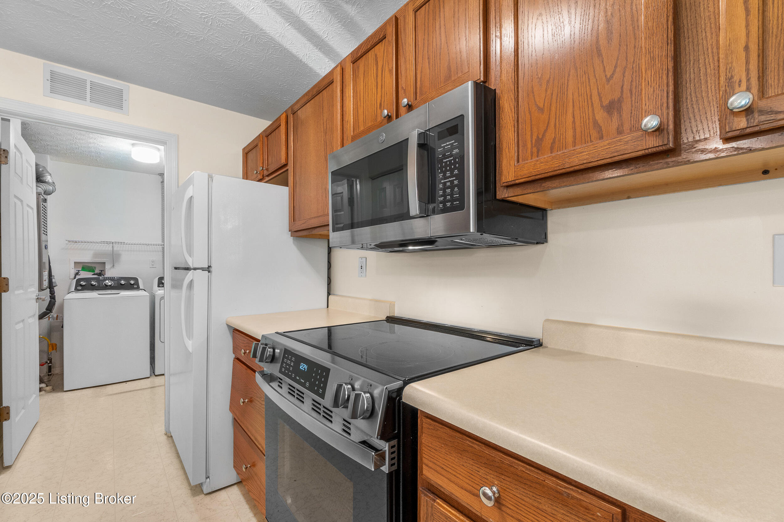 3801 Yardley Ct 207