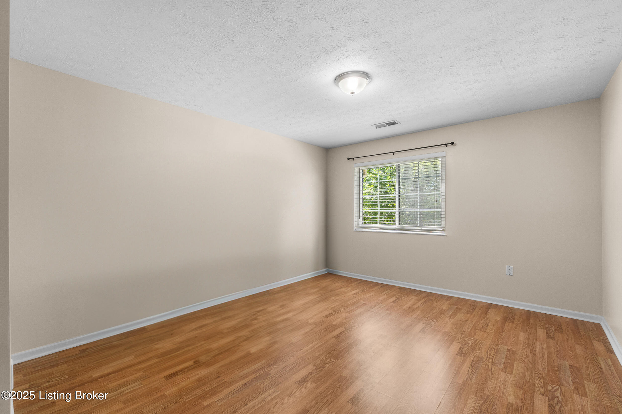 3801 Yardley Ct 207