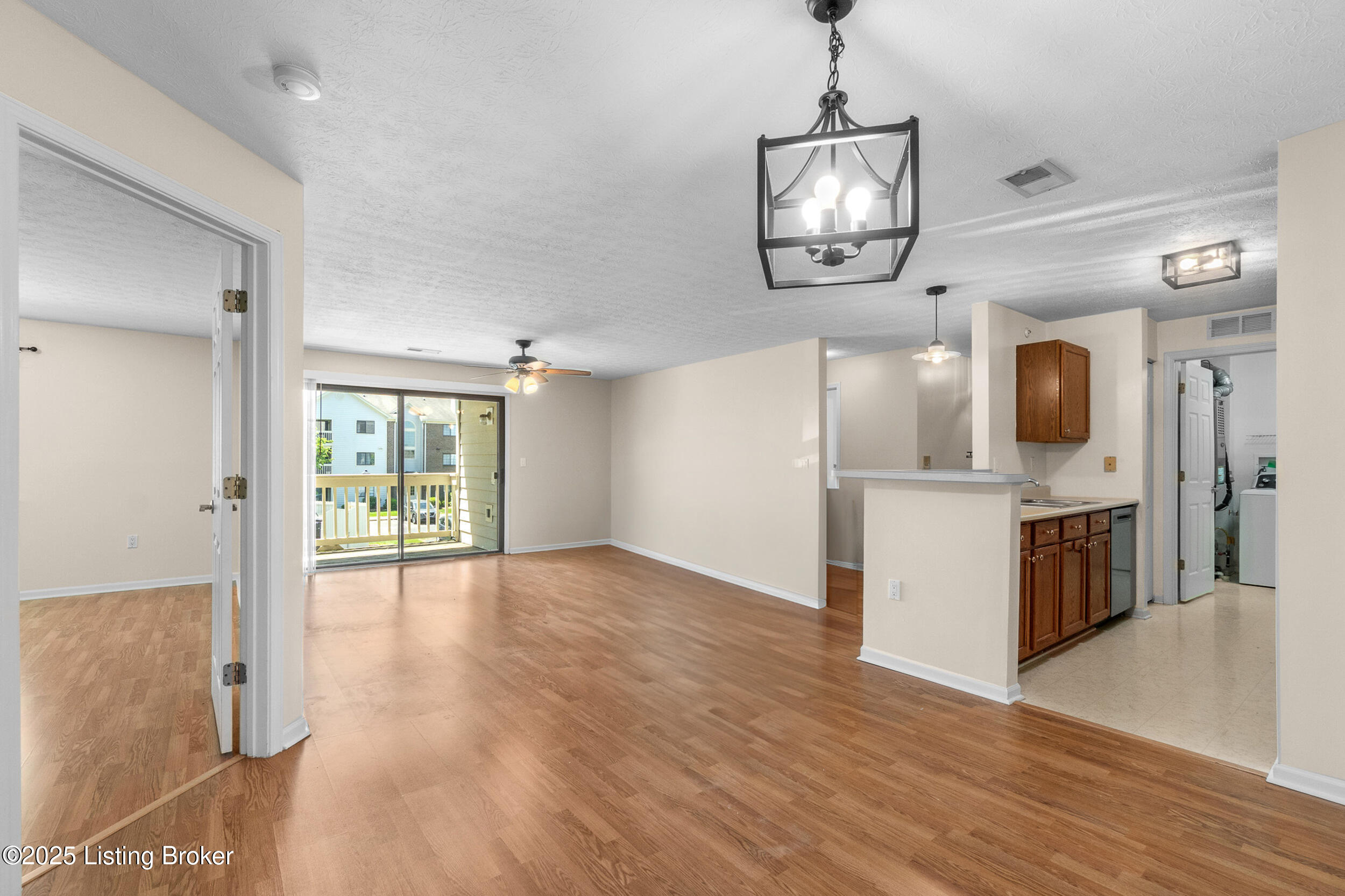 3801 Yardley Ct 207