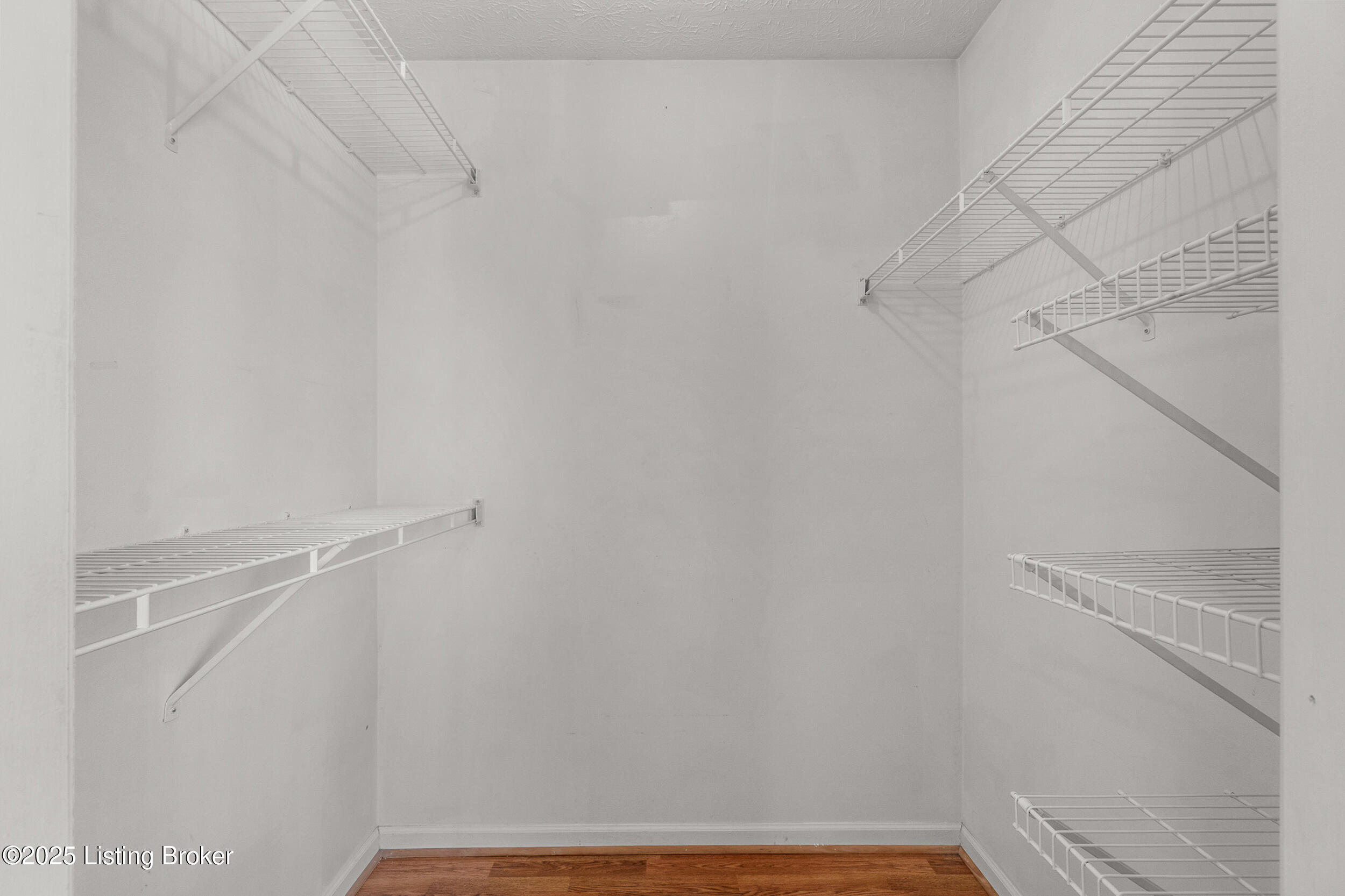3801 Yardley Ct 207