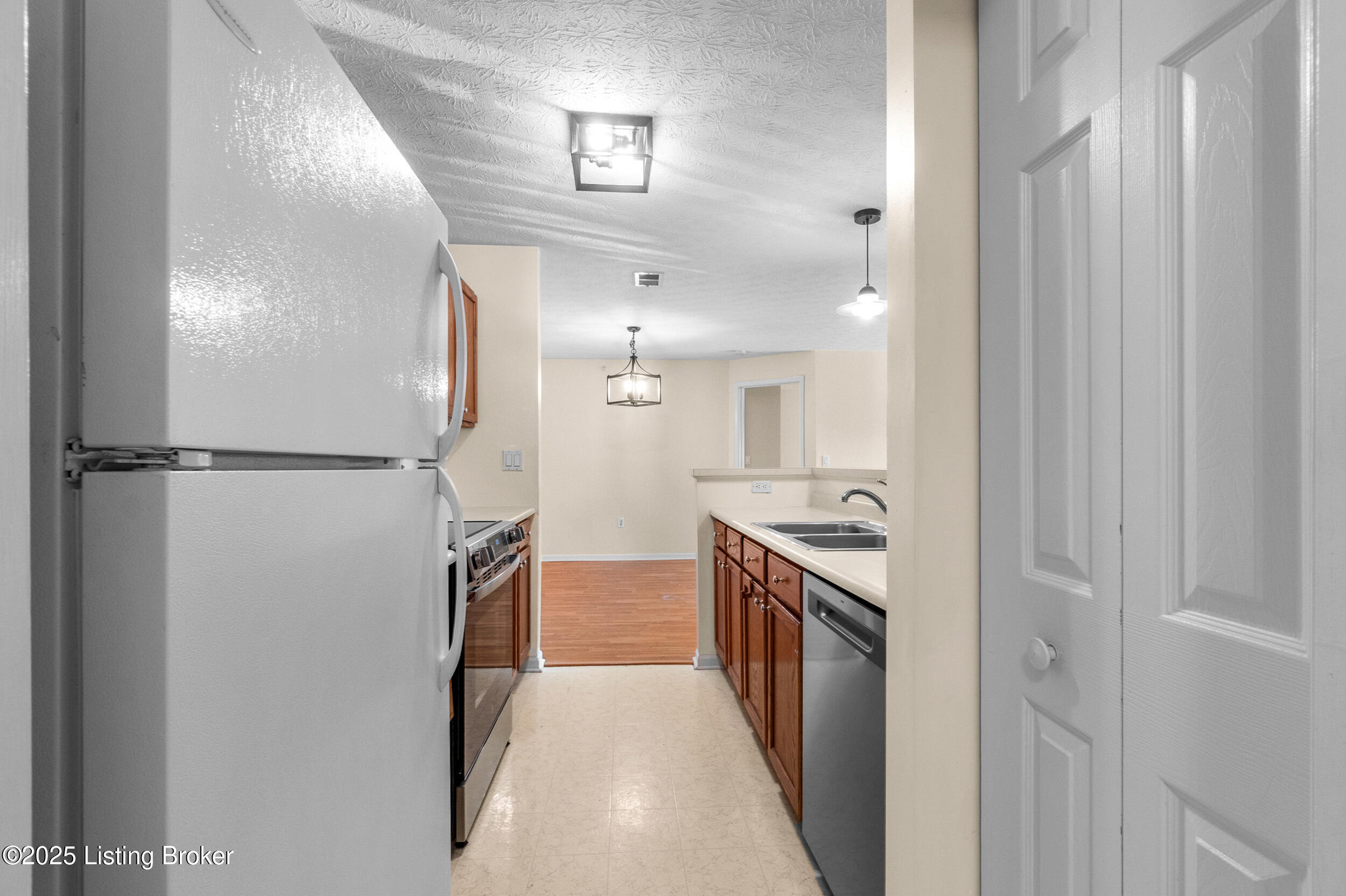 3801 Yardley Ct 207