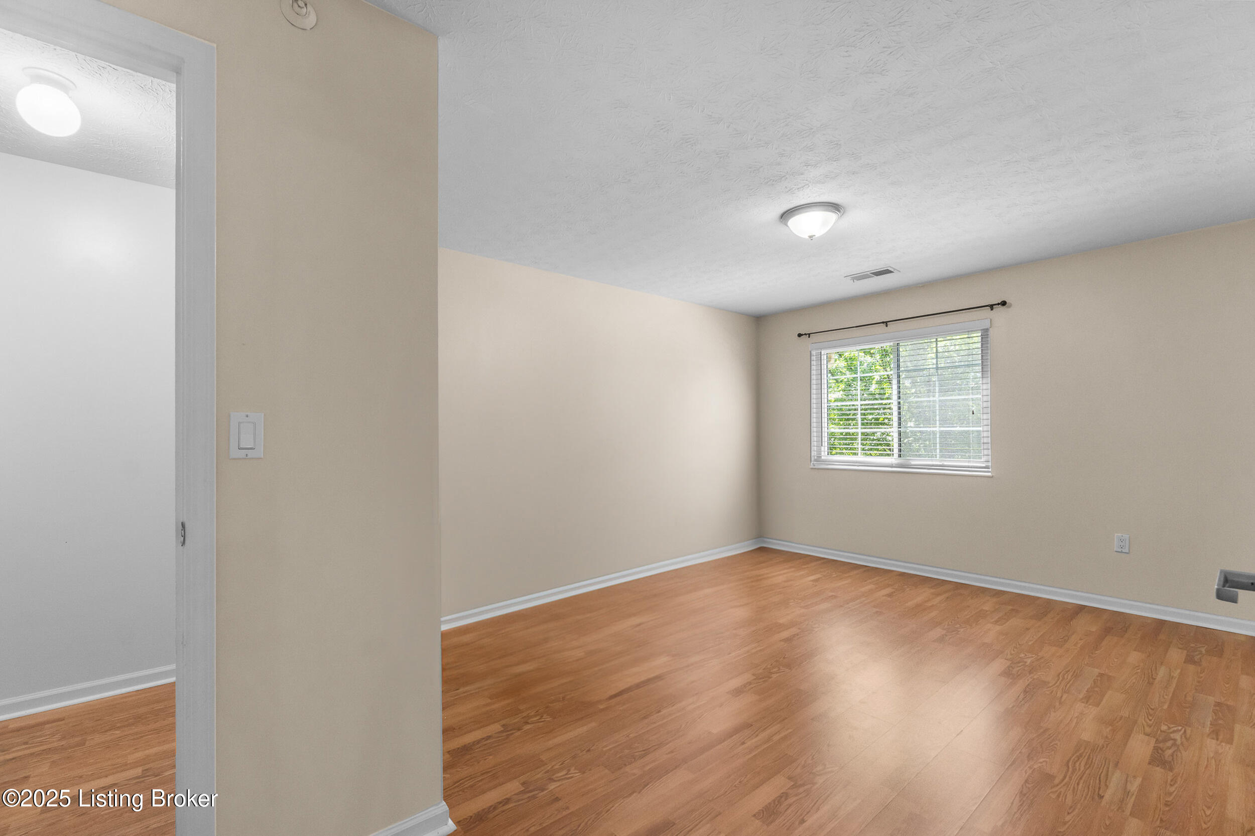 3801 Yardley Ct 207