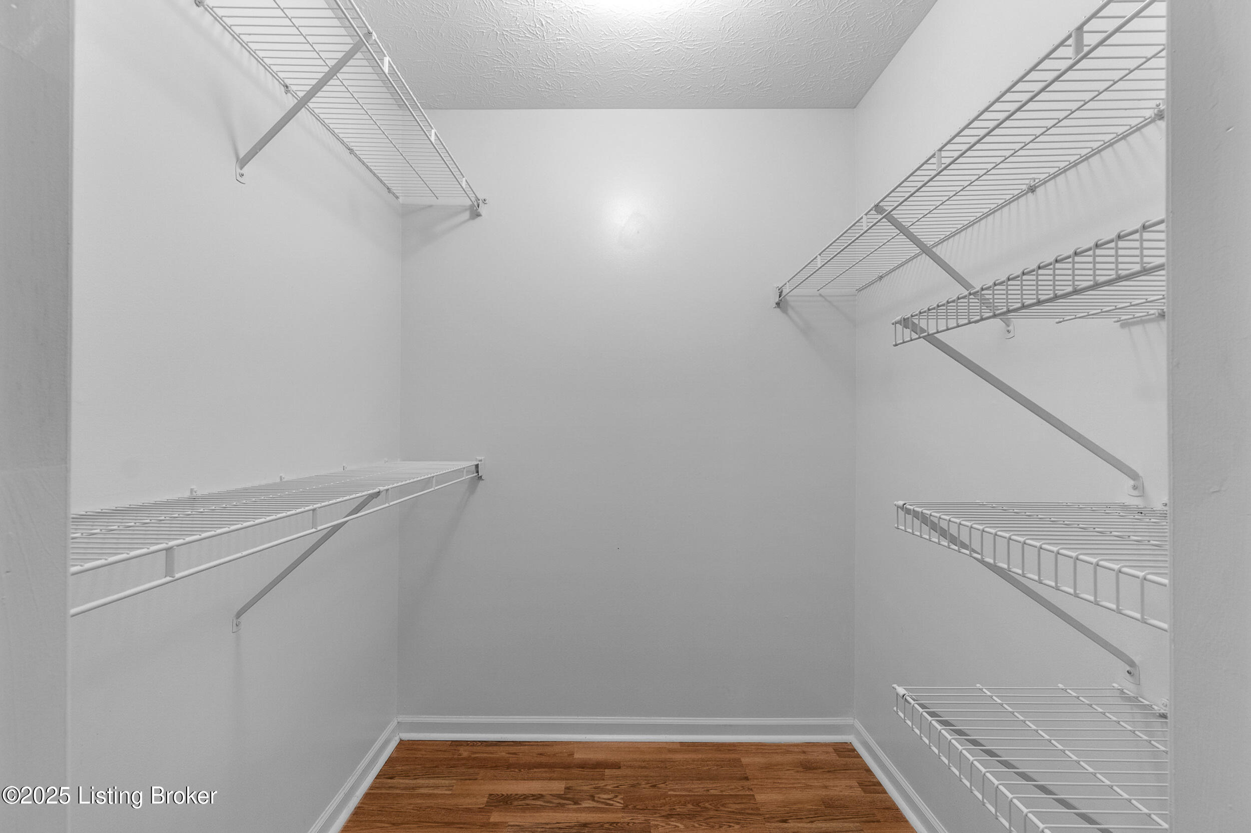 3801 Yardley Ct 207
