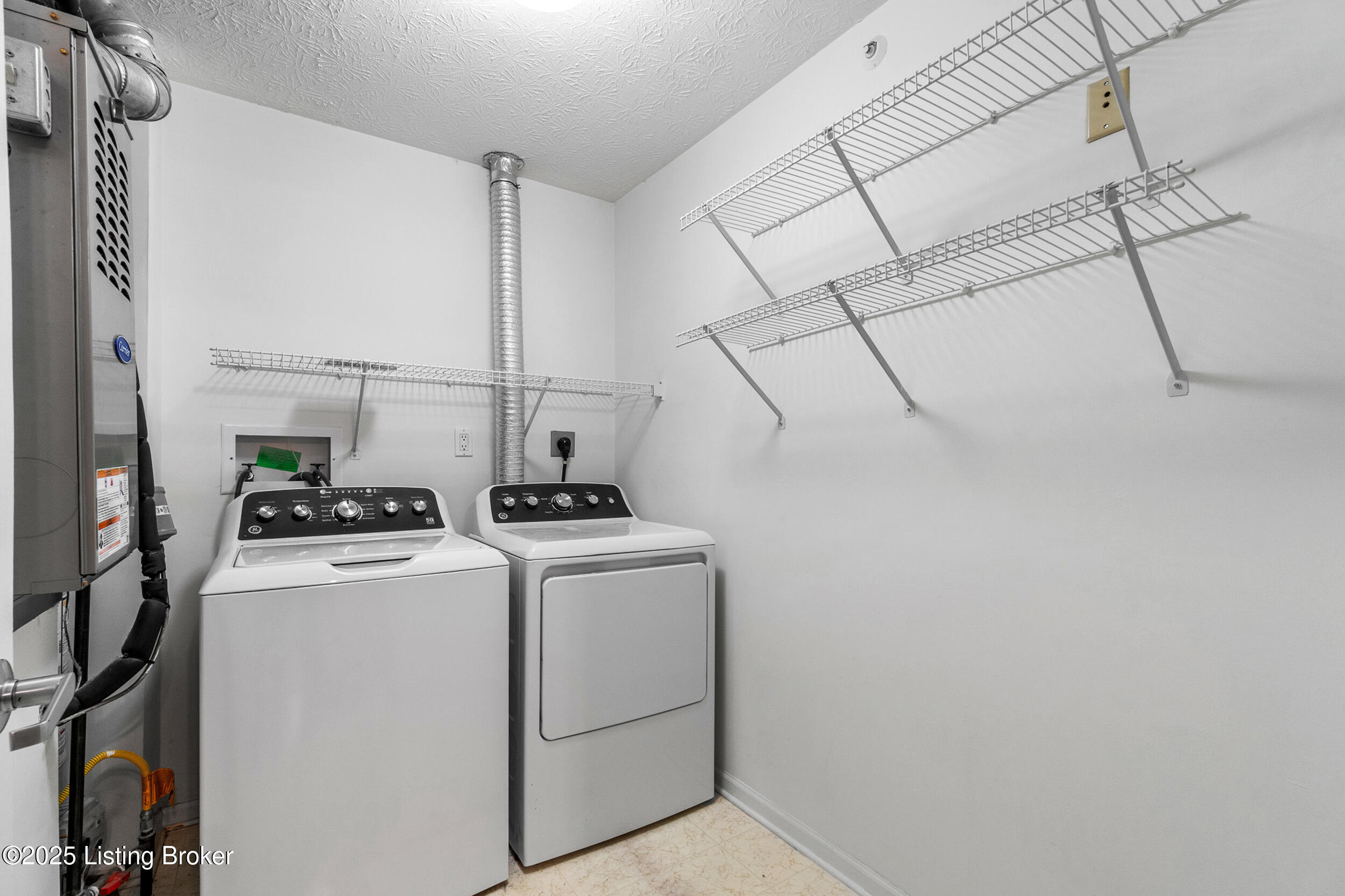 3801 Yardley Ct 207