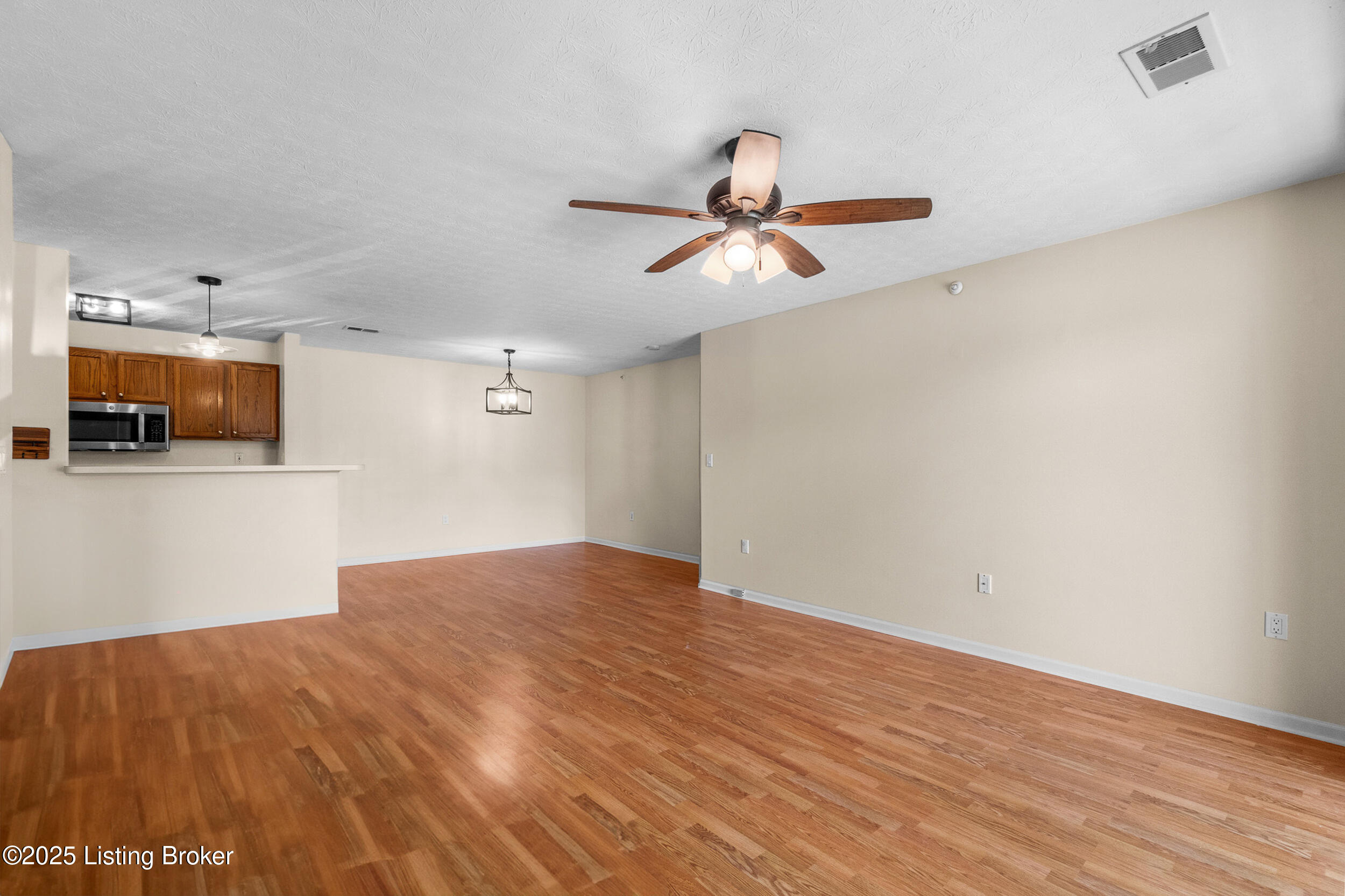 3801 Yardley Ct 207