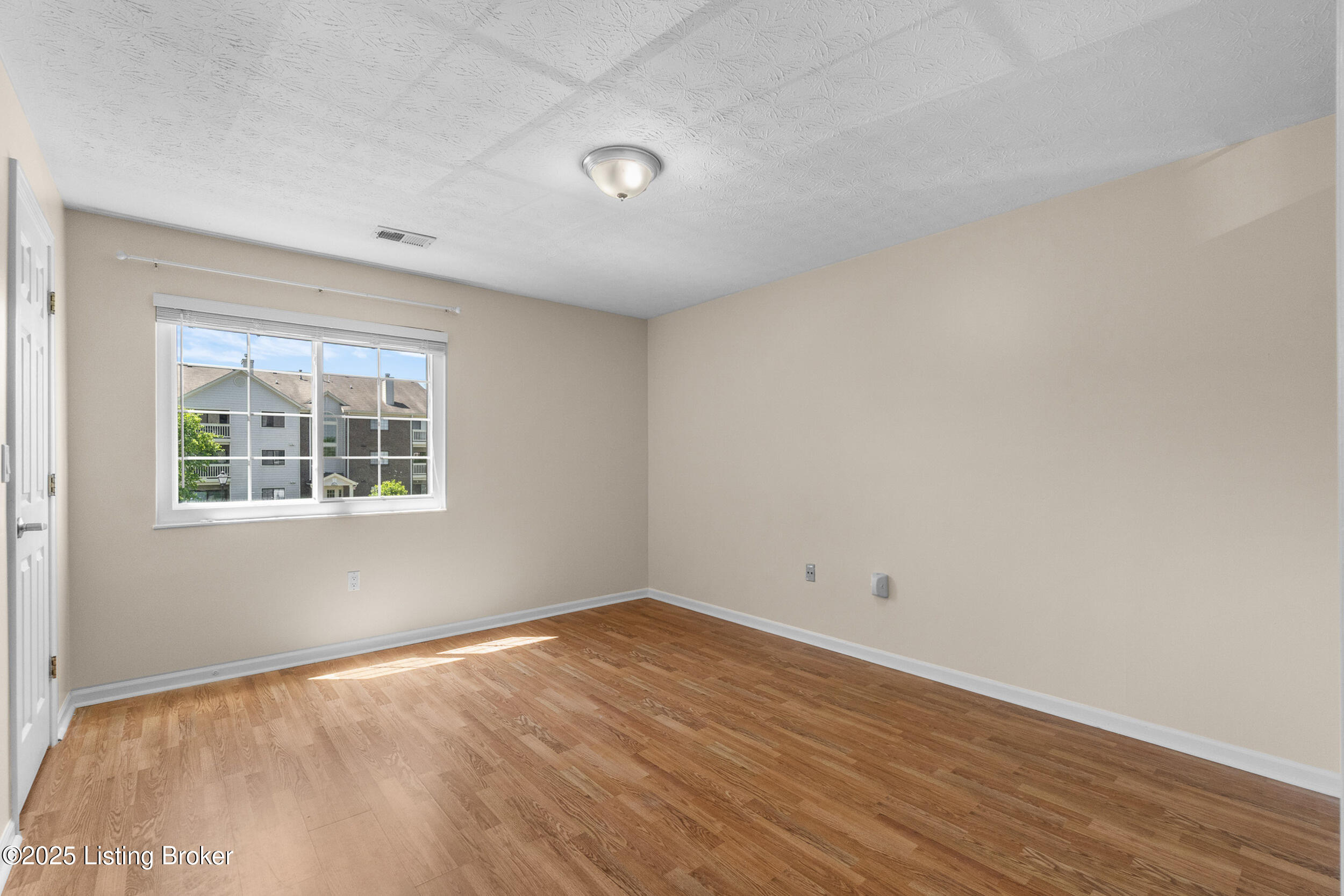 3801 Yardley Ct 207