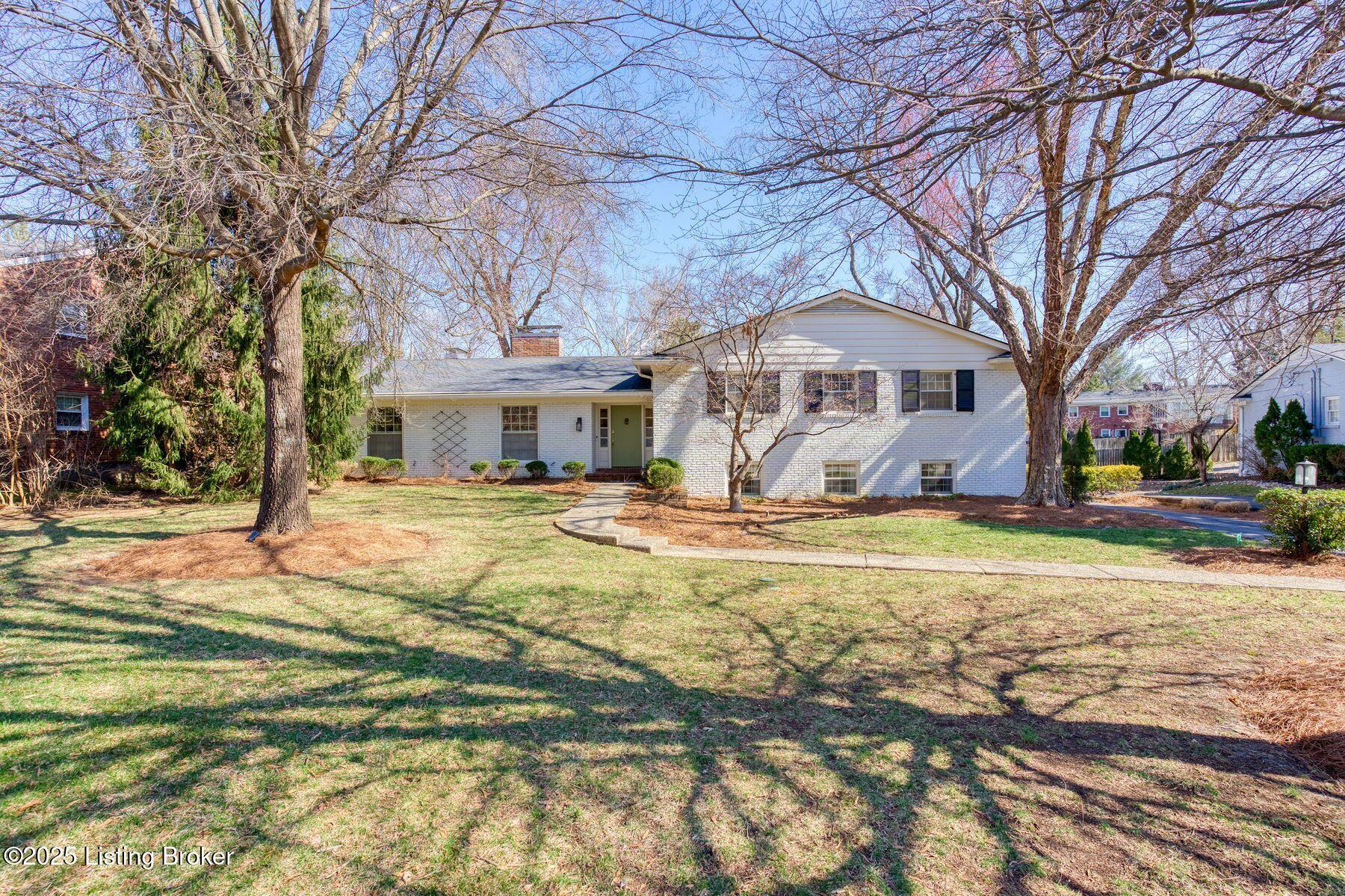1703 Spruce Ln