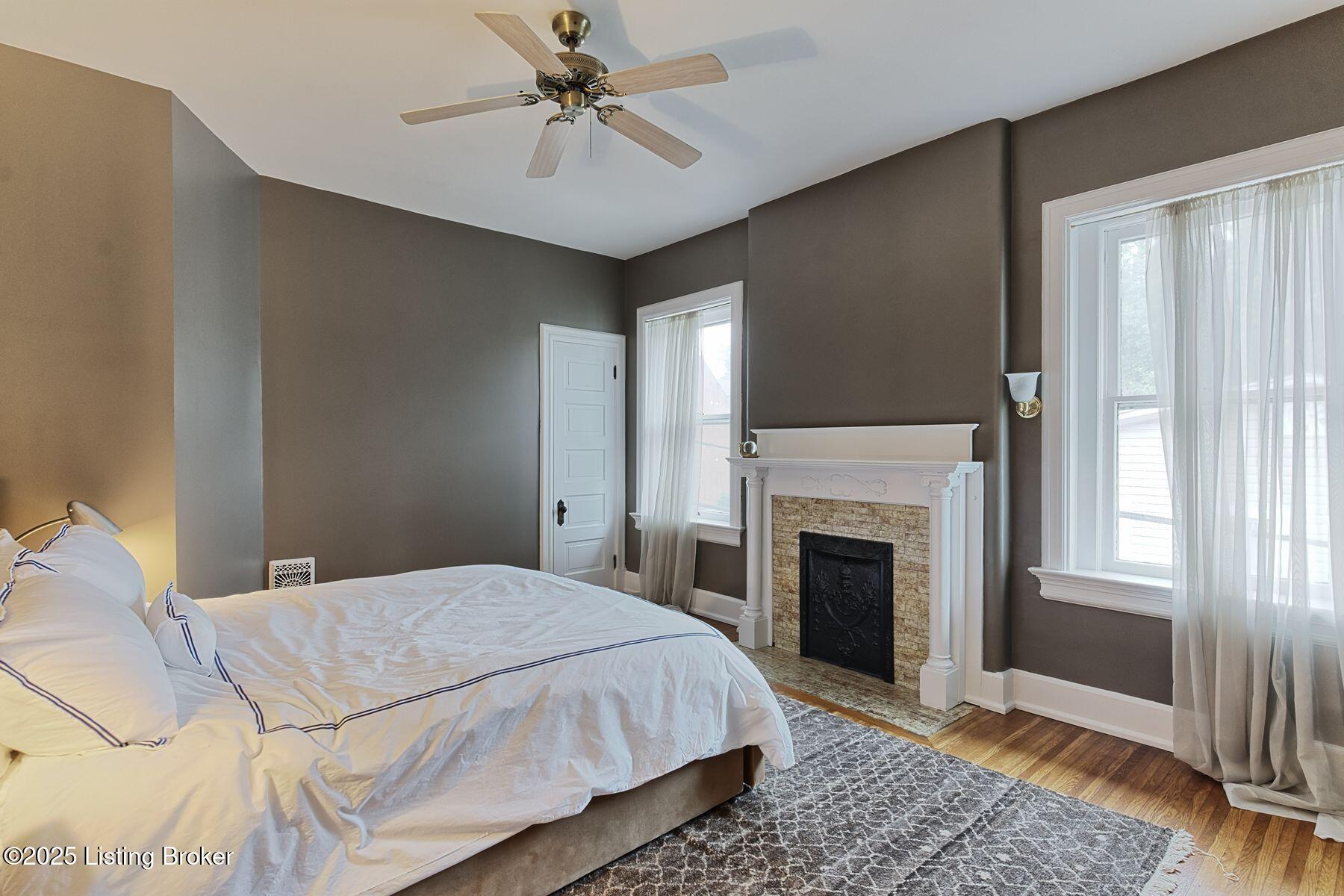 2113 Grinstead Dr