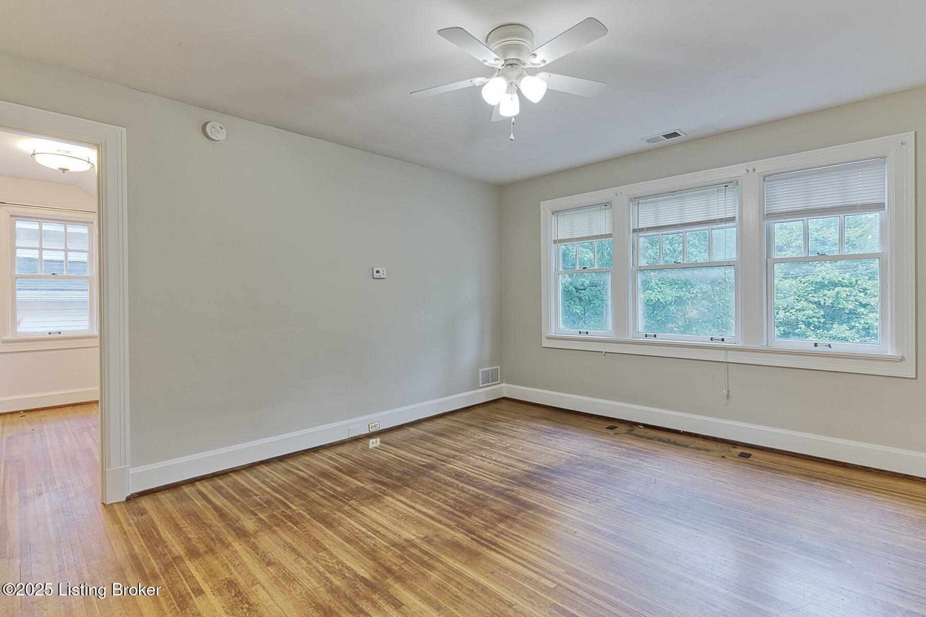2123 Murray Ave