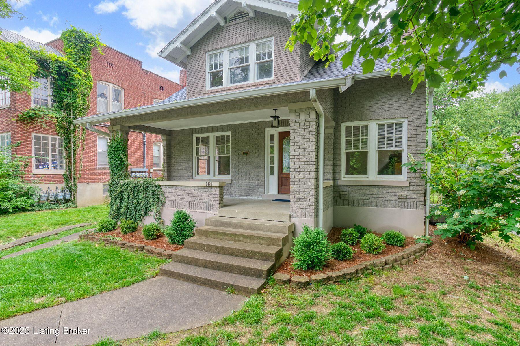 2123 Murray Ave