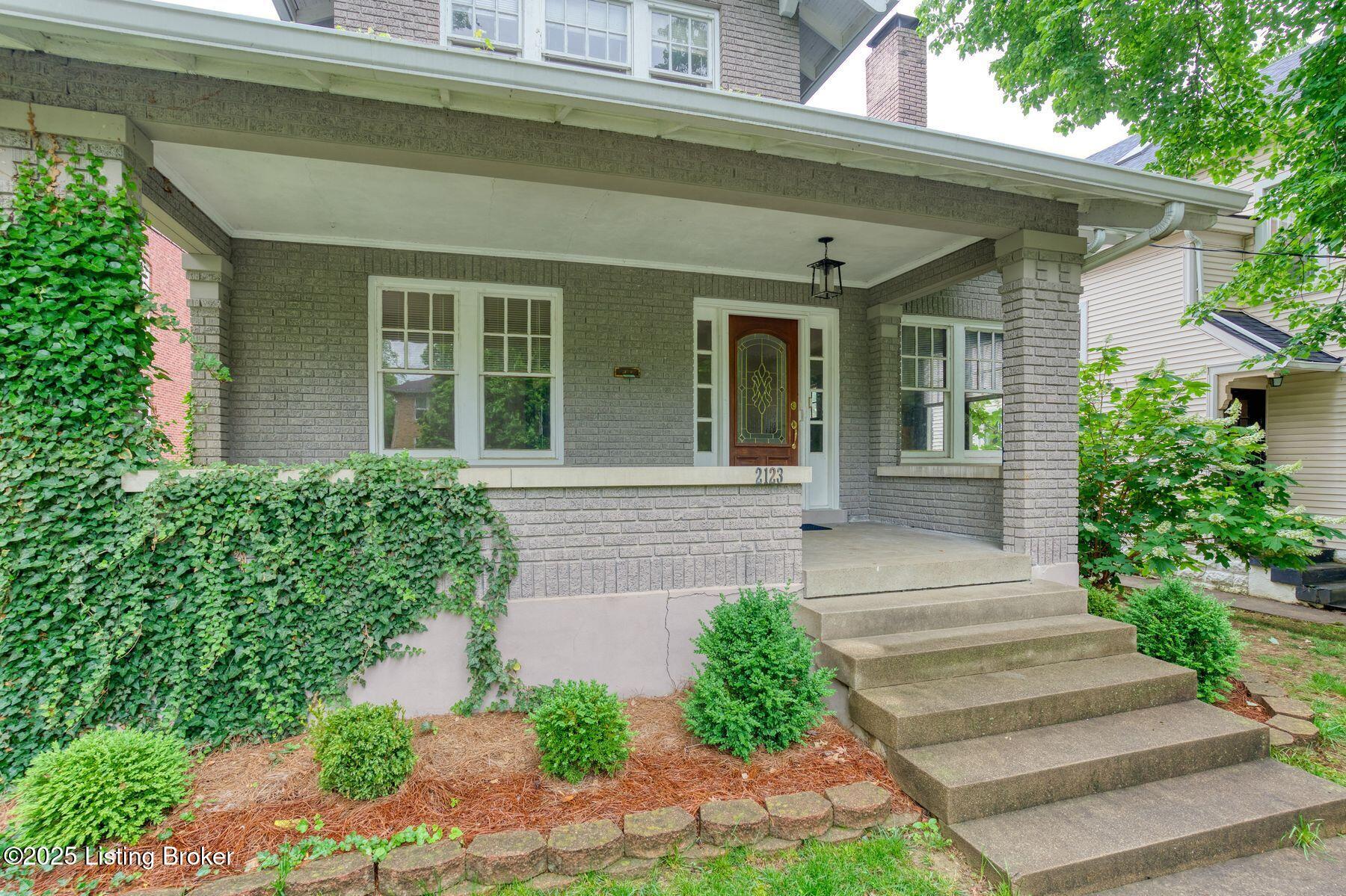 2123 Murray Ave