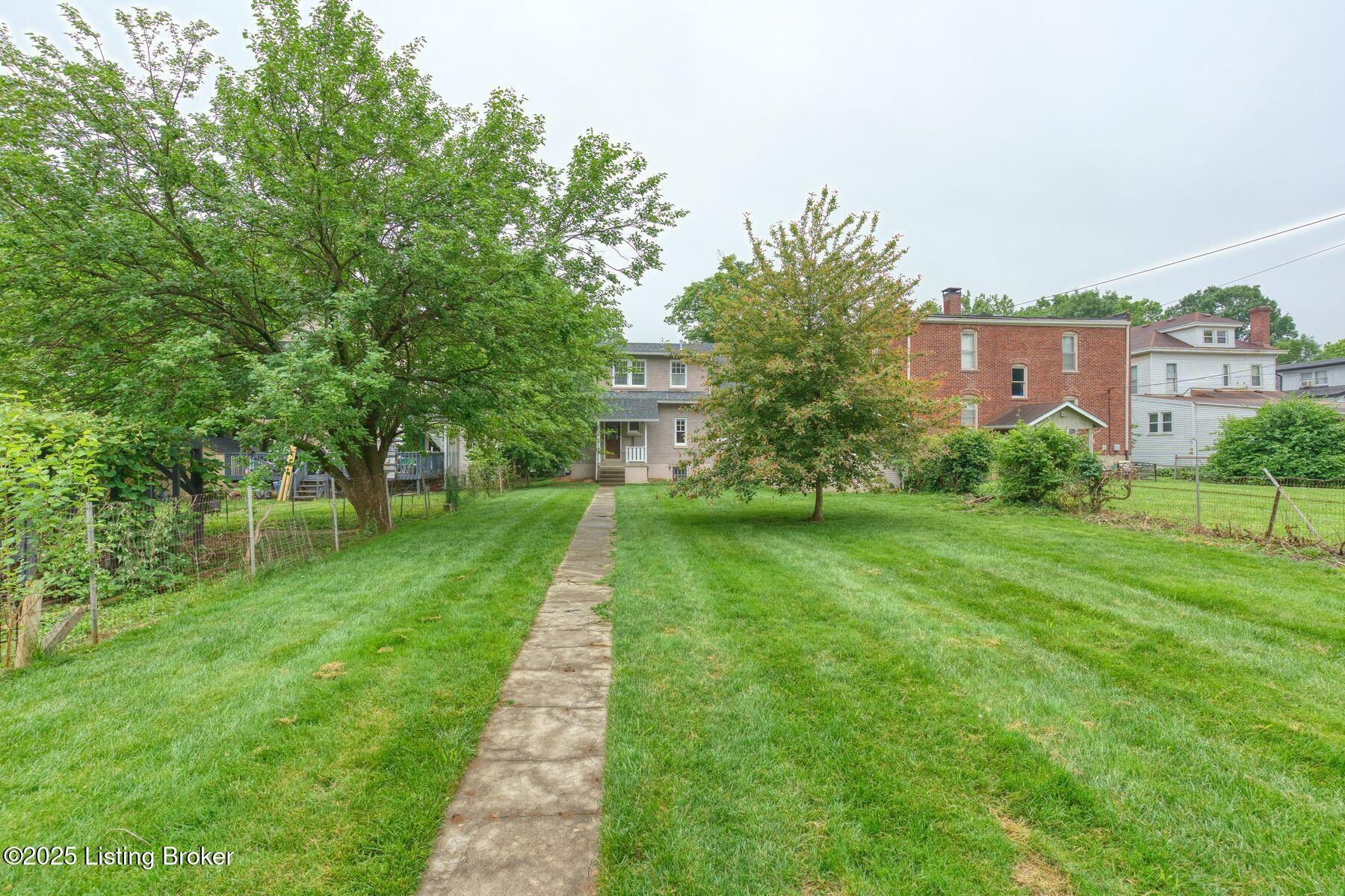 2123 Murray Ave