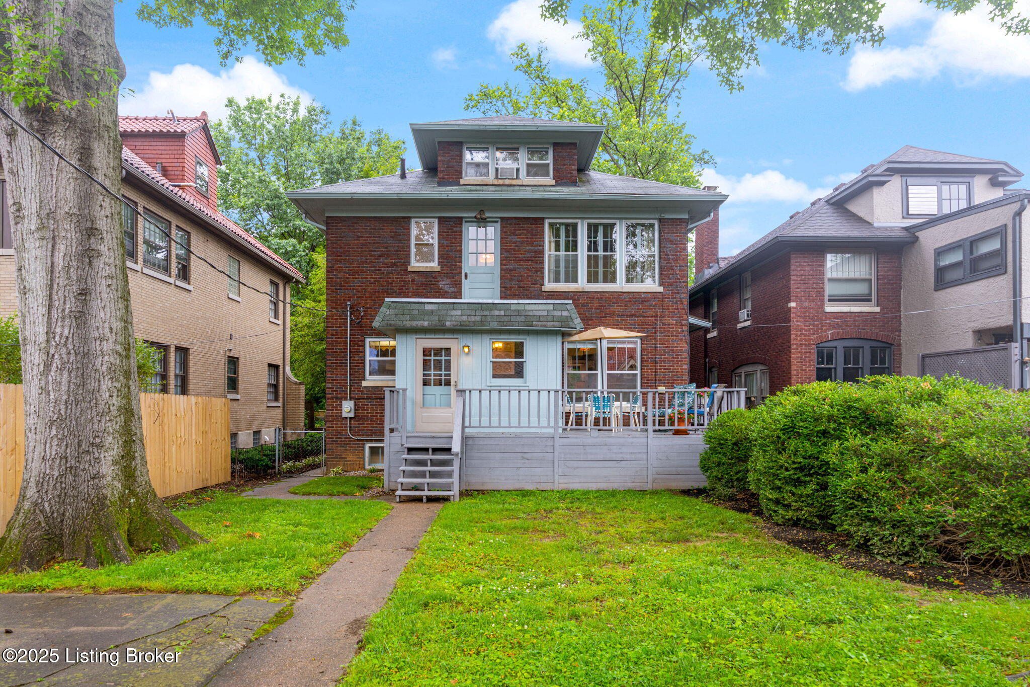 2144 Baringer Ave