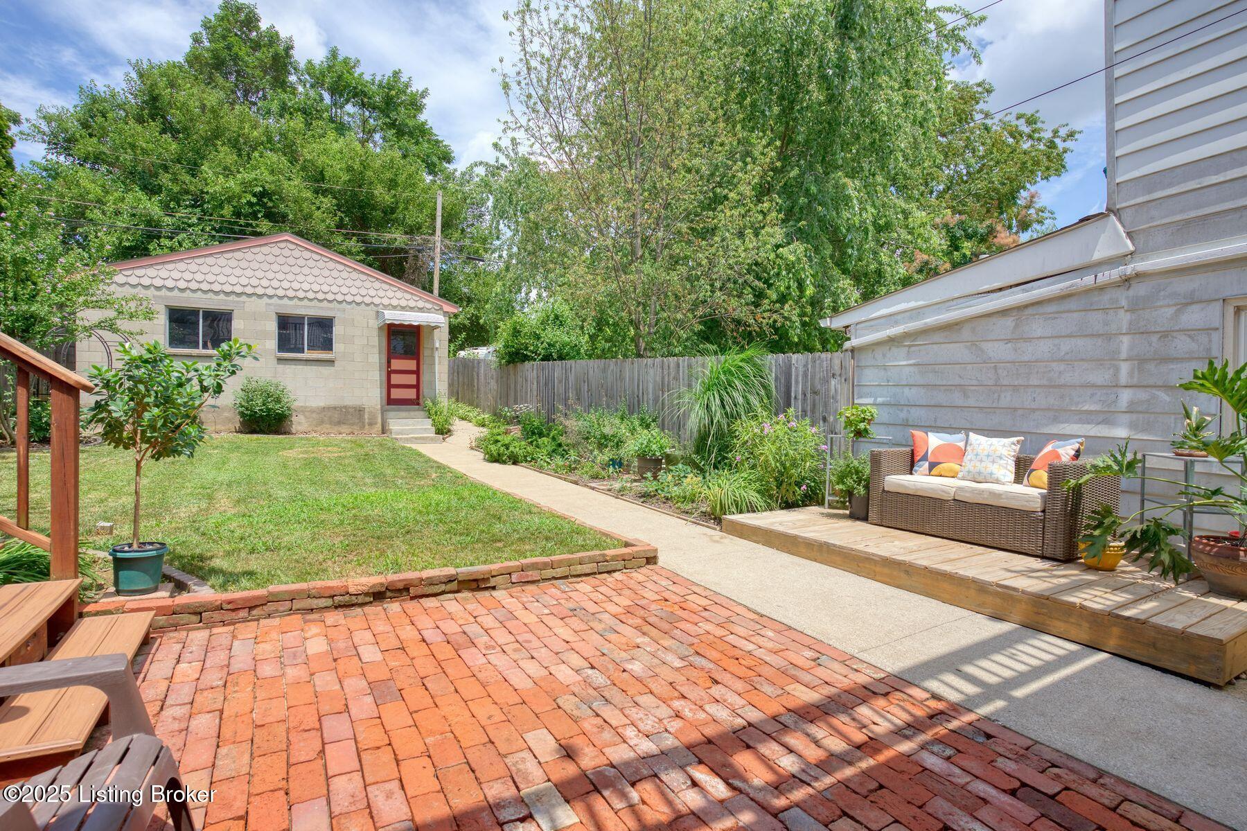 1413 Rufer Ave