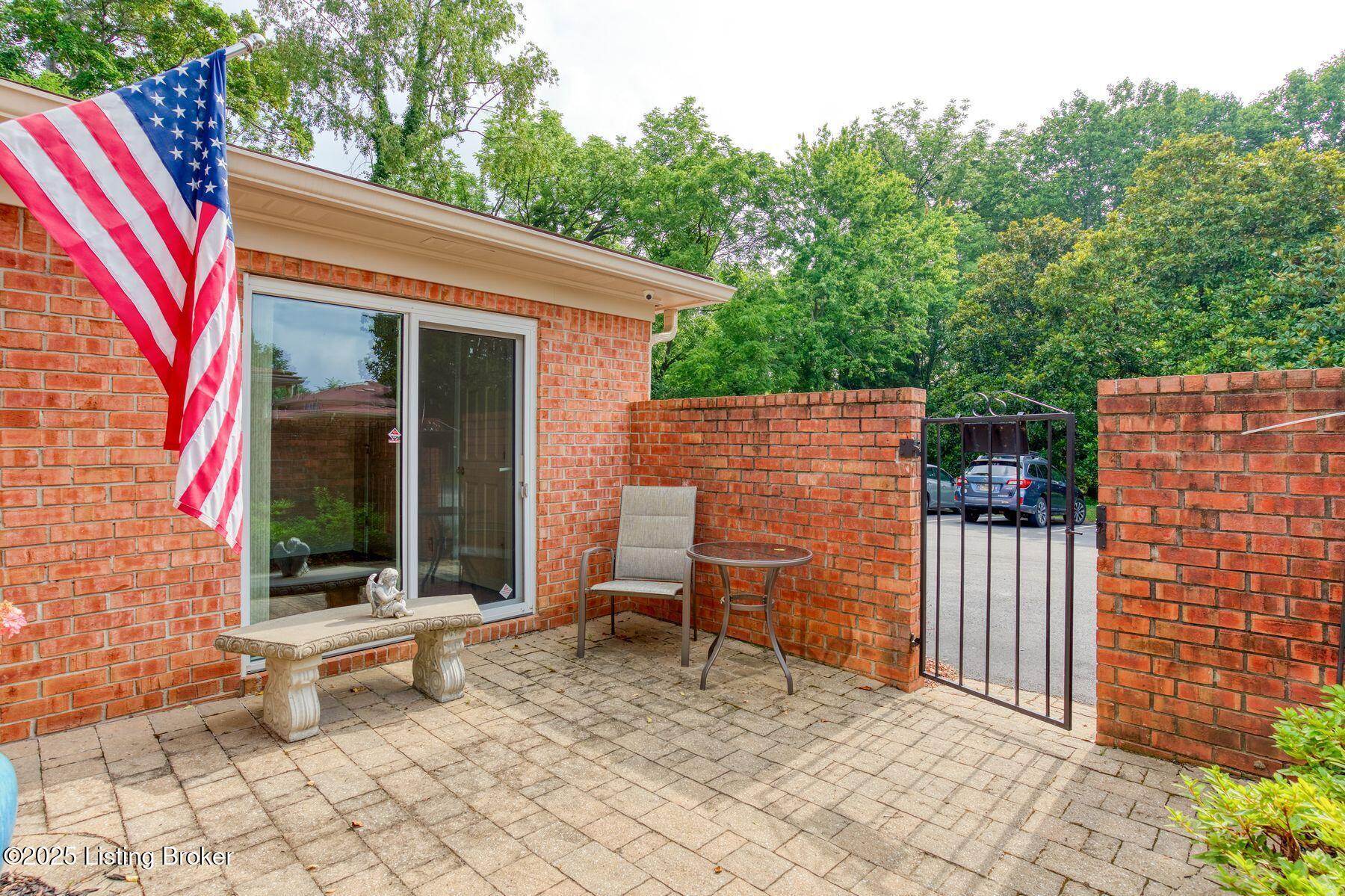 1202 Forest Park Rd