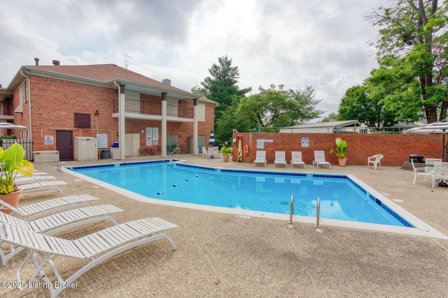 1202 Forest Park Rd