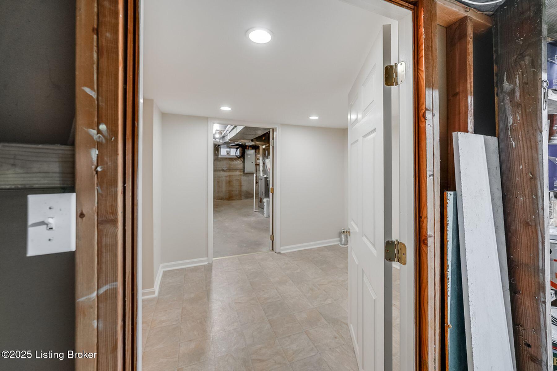 609 Maryhill Ln