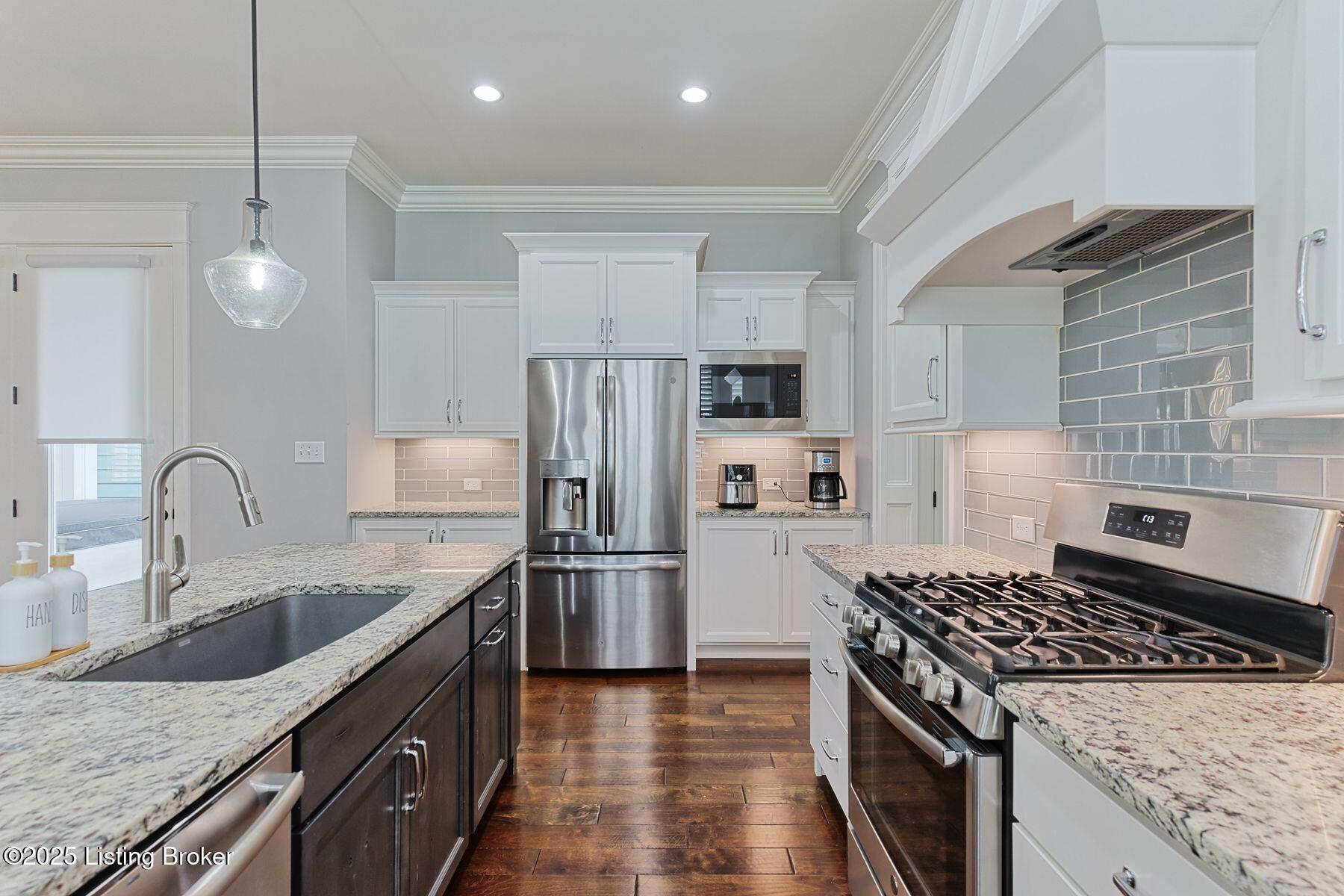6408 Mistflower Cir