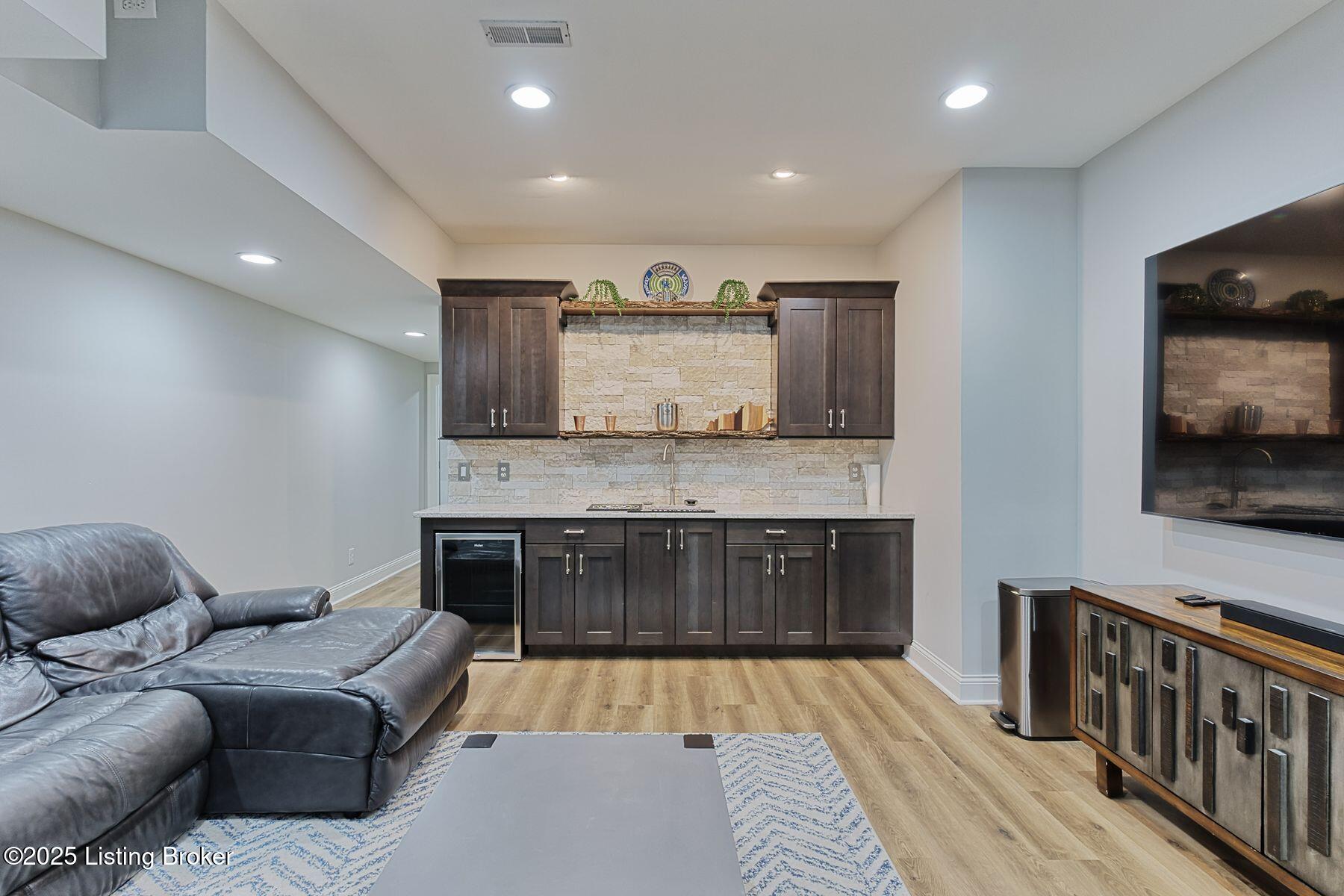 6408 Mistflower Cir