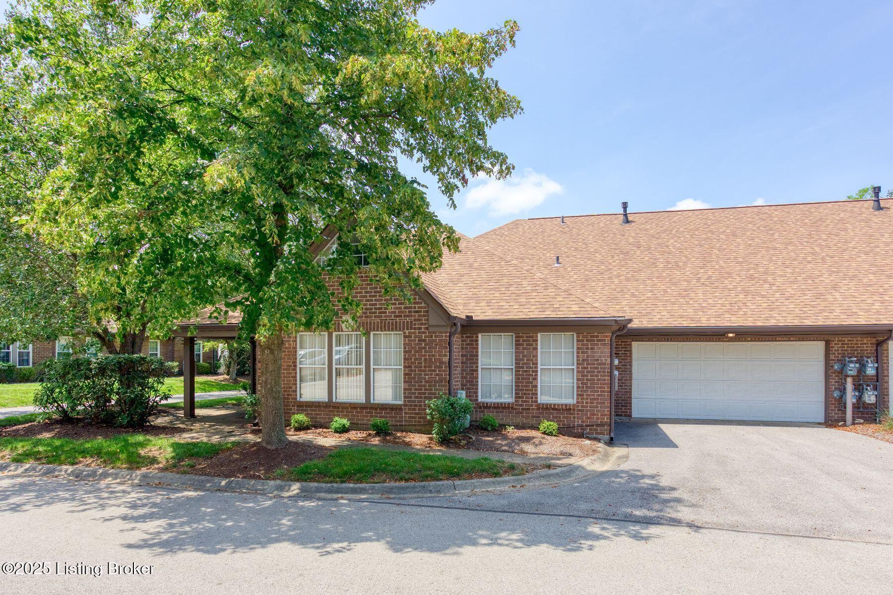 401 Eastbridge Ct