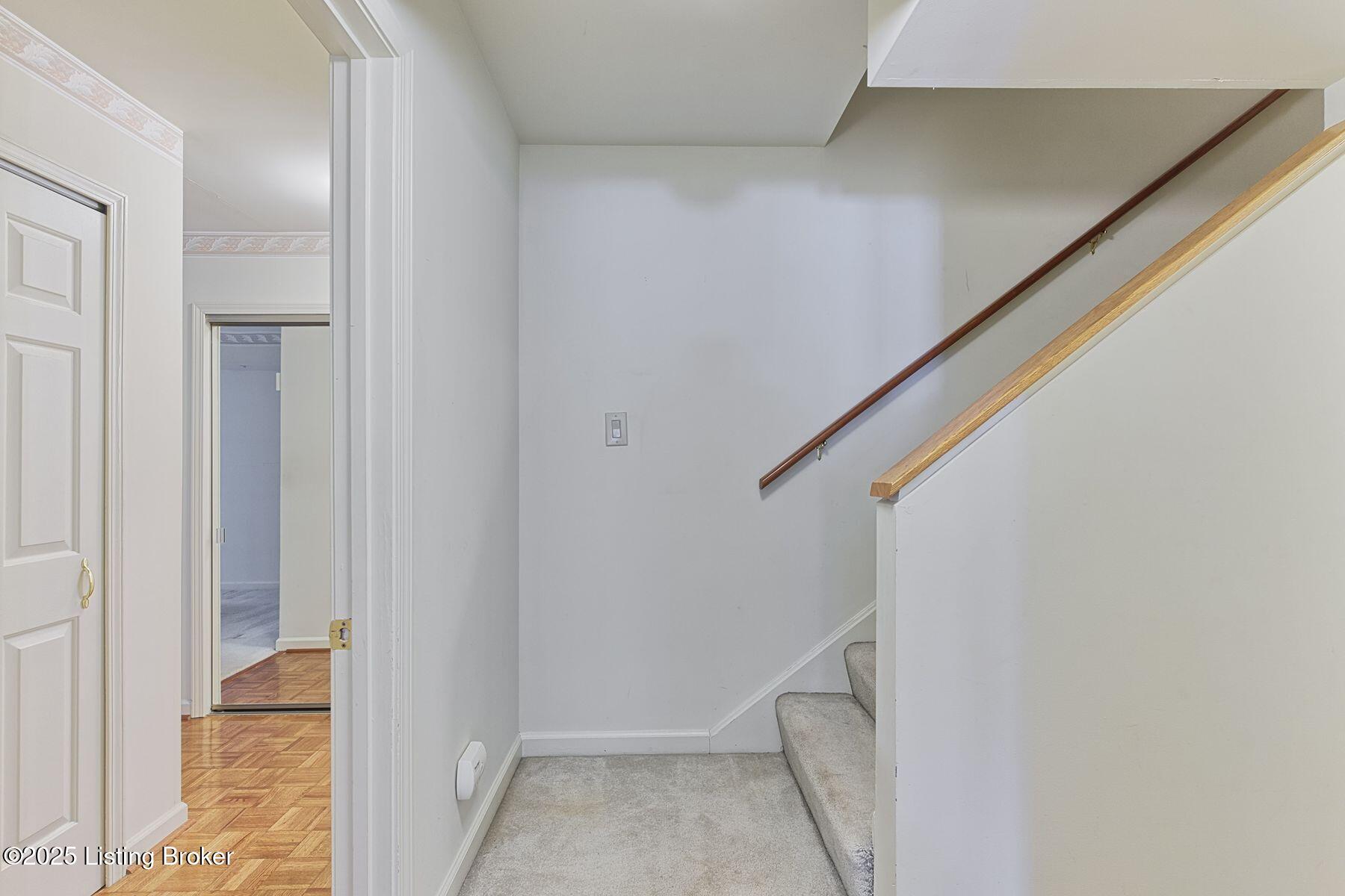 401 Eastbridge Ct
