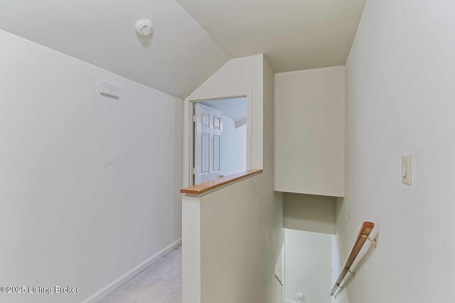 401 Eastbridge Ct
