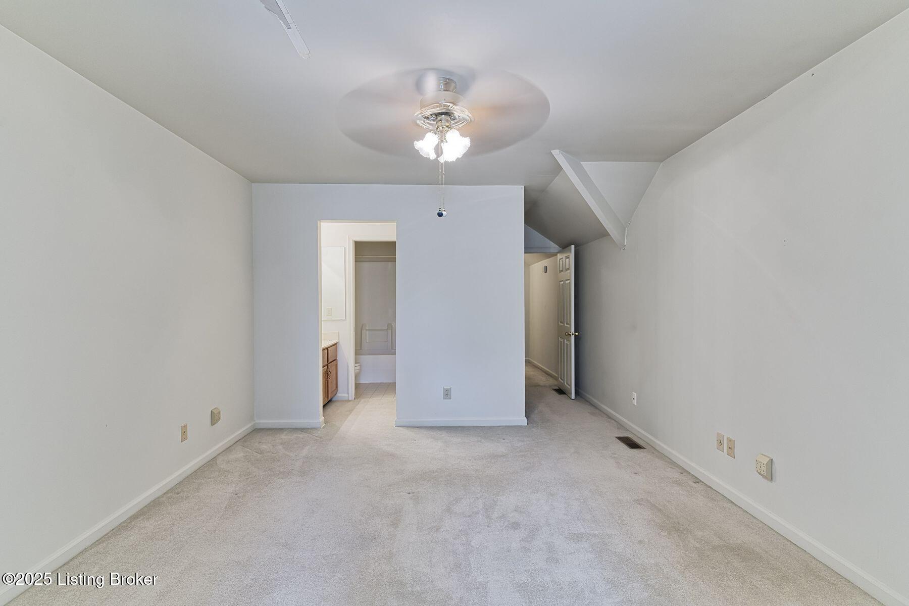 401 Eastbridge Ct