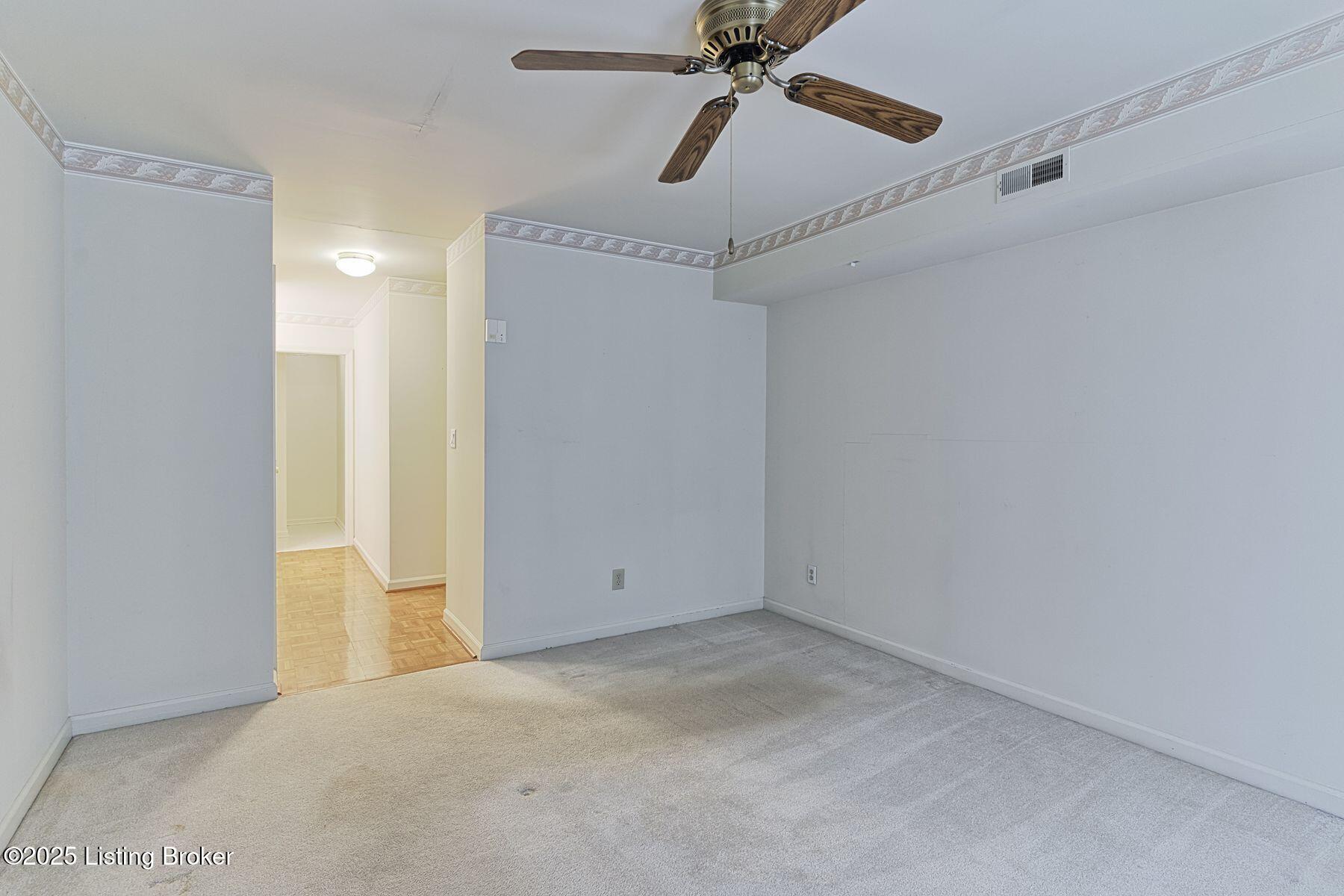 401 Eastbridge Ct