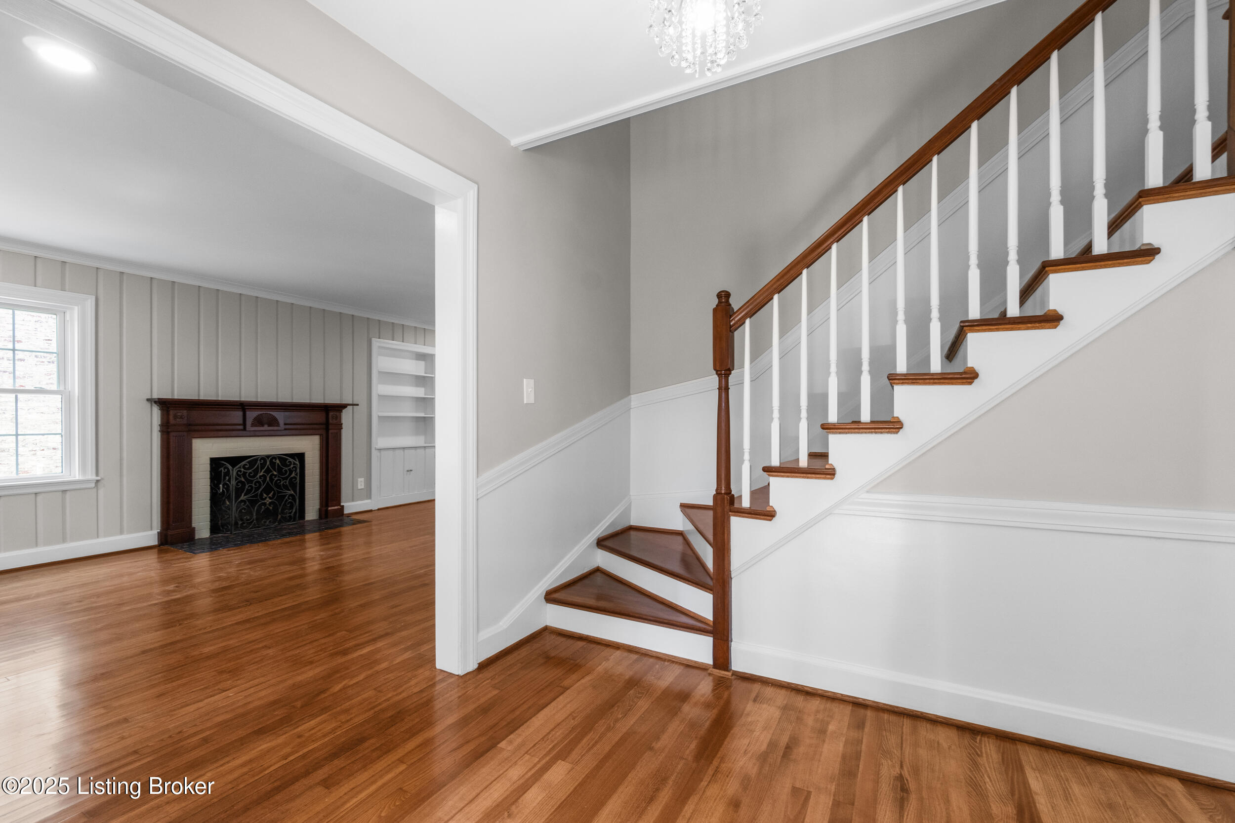 2539 Woodcreek Rd