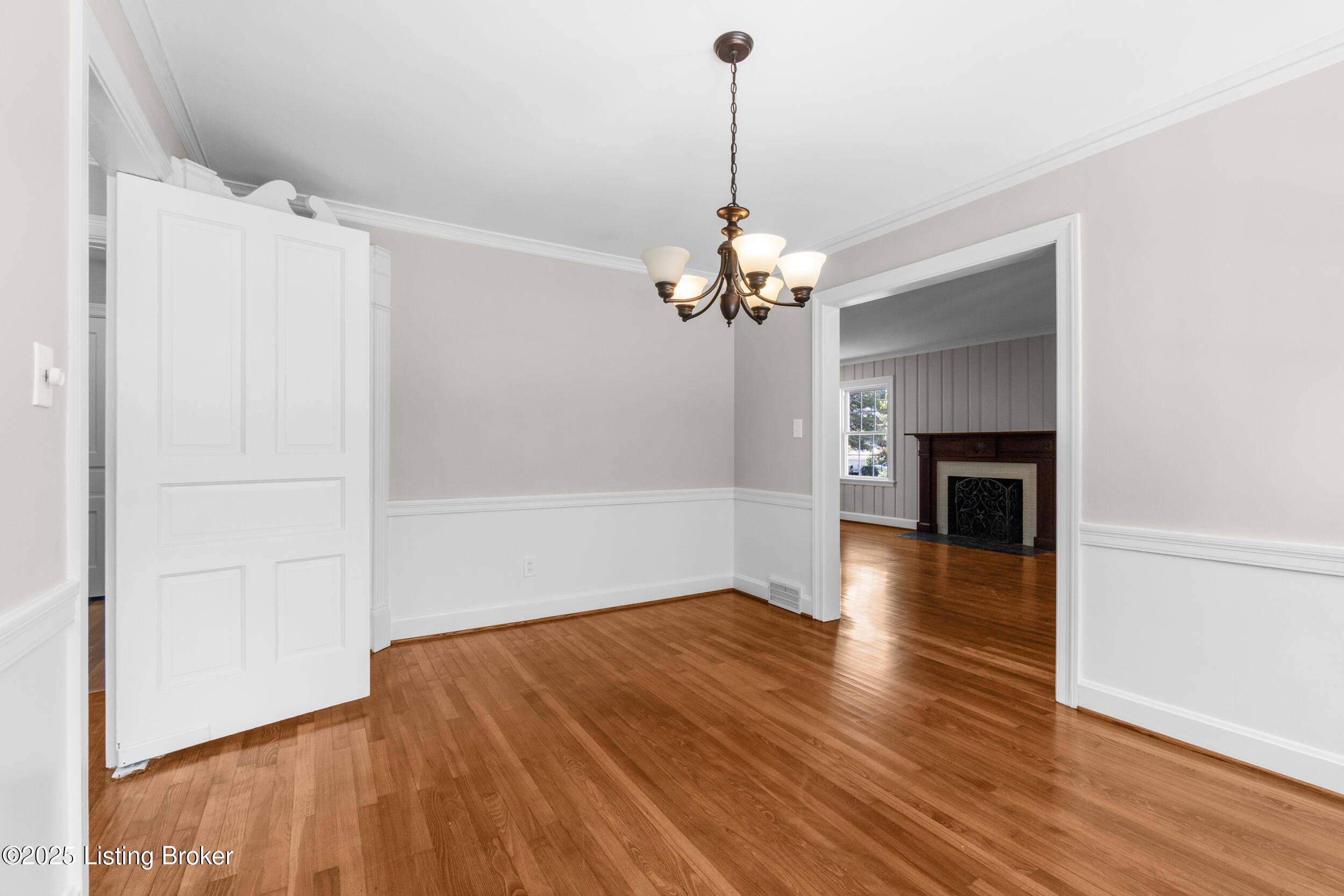 2539 Woodcreek Rd