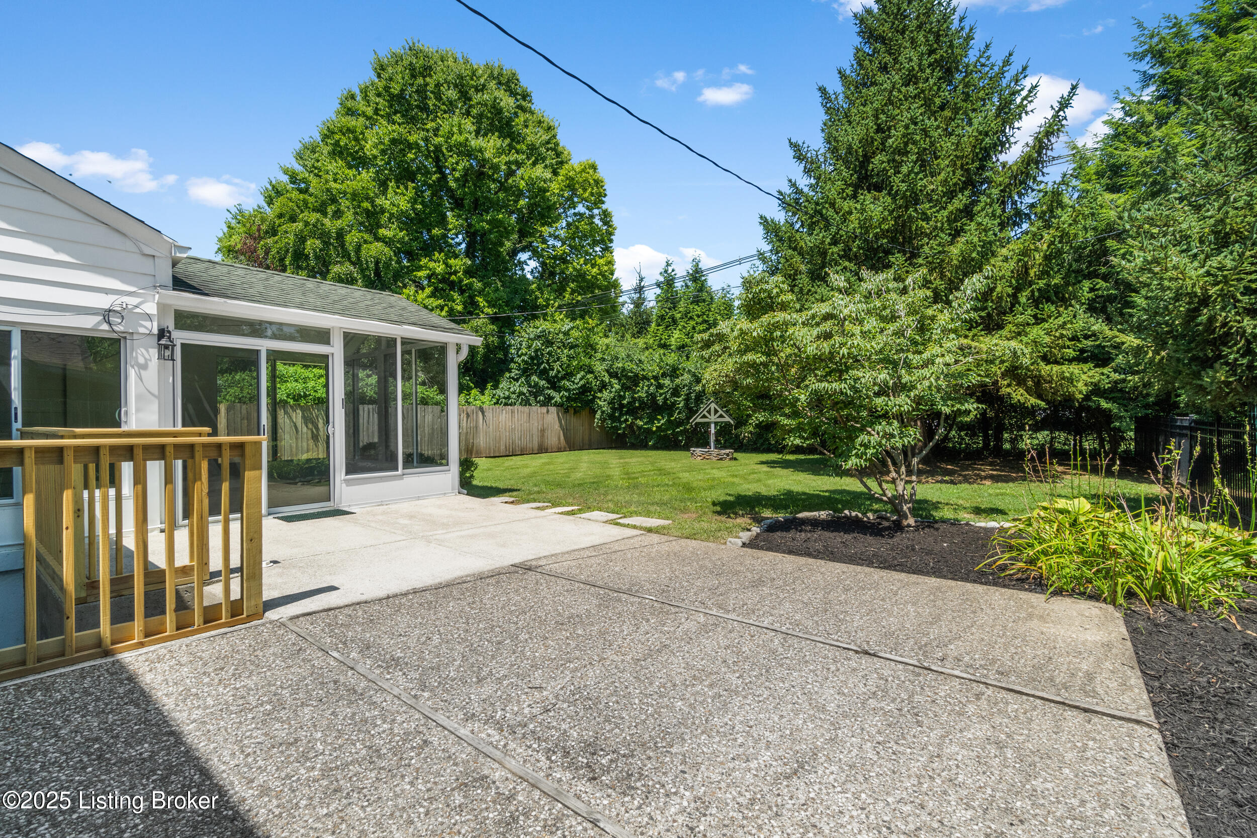 2539 Woodcreek Rd