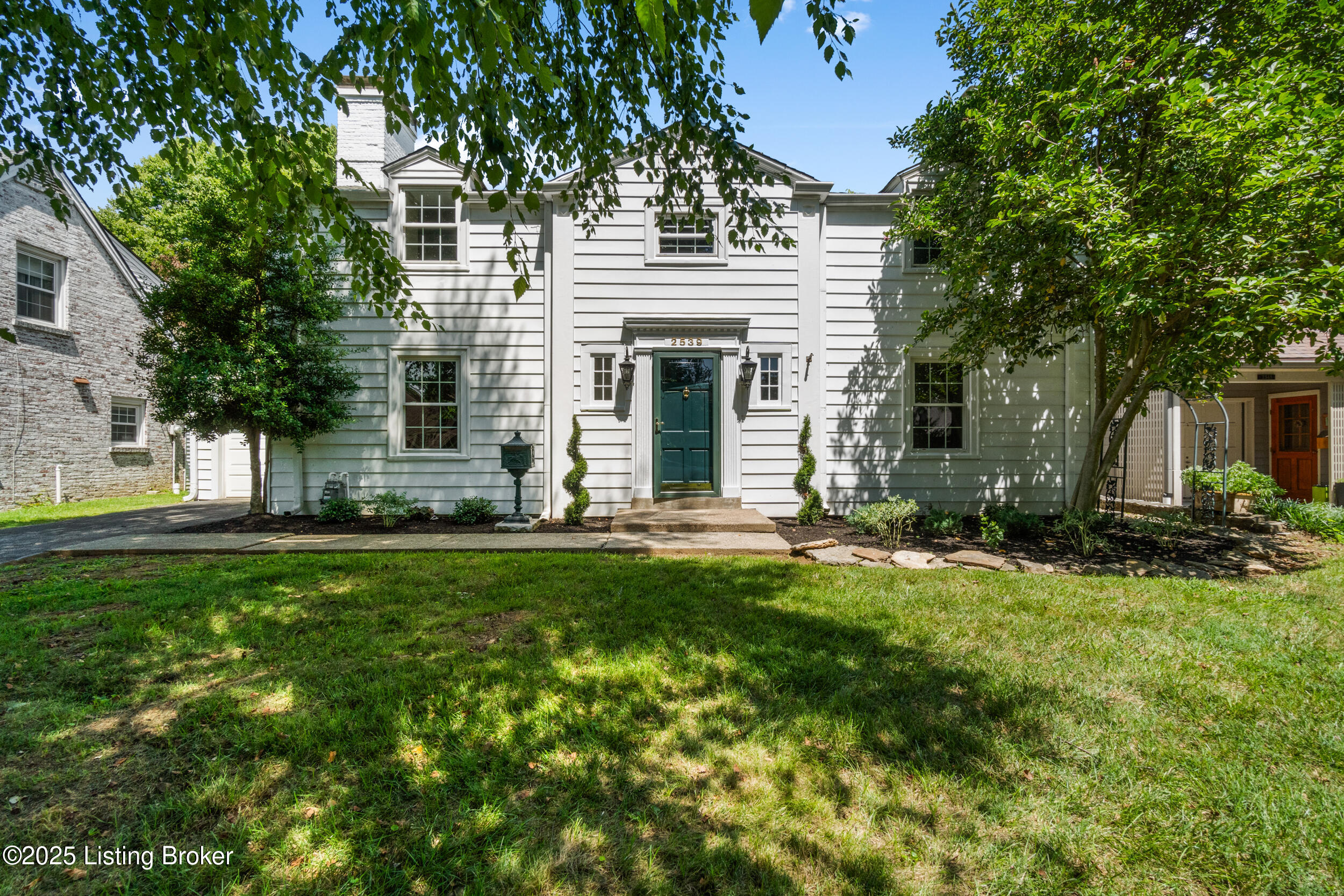 2539 Woodcreek Rd
