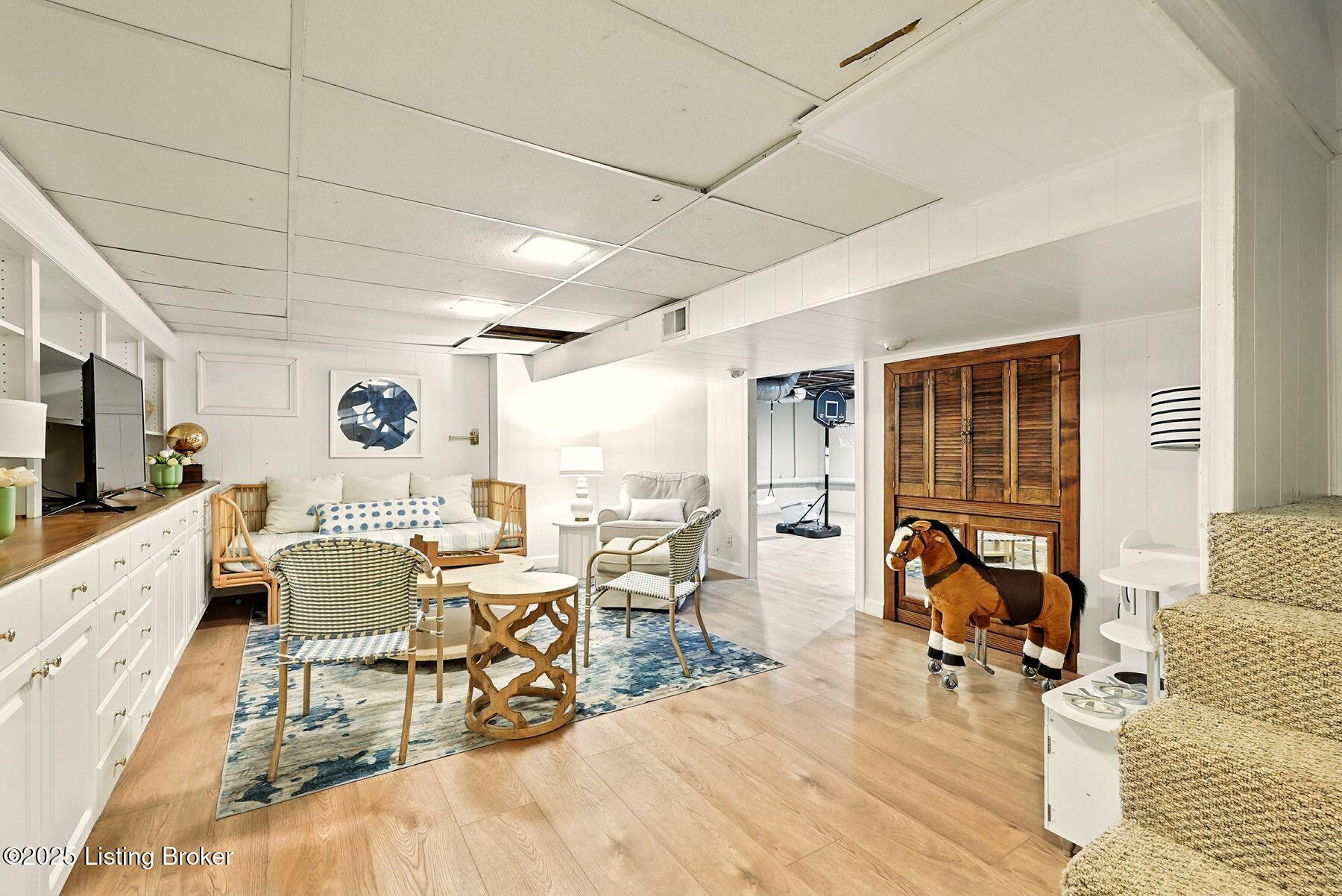 5819 Brittany Woods Cir