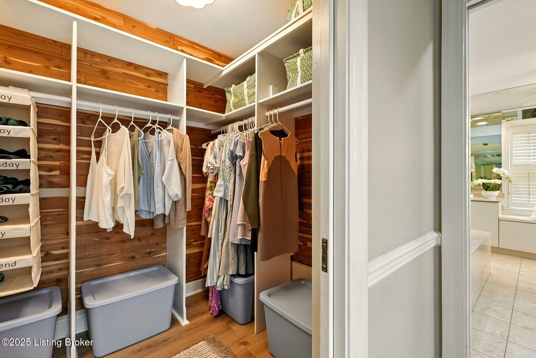 5819 Brittany Woods Cir