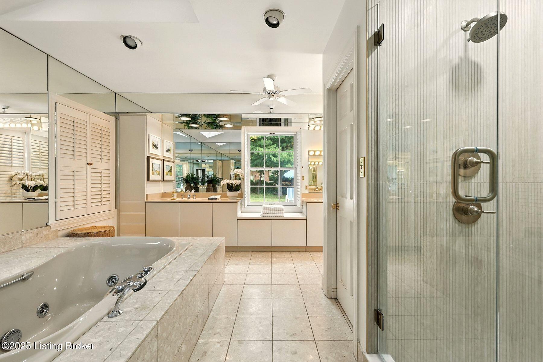 5819 Brittany Woods Cir