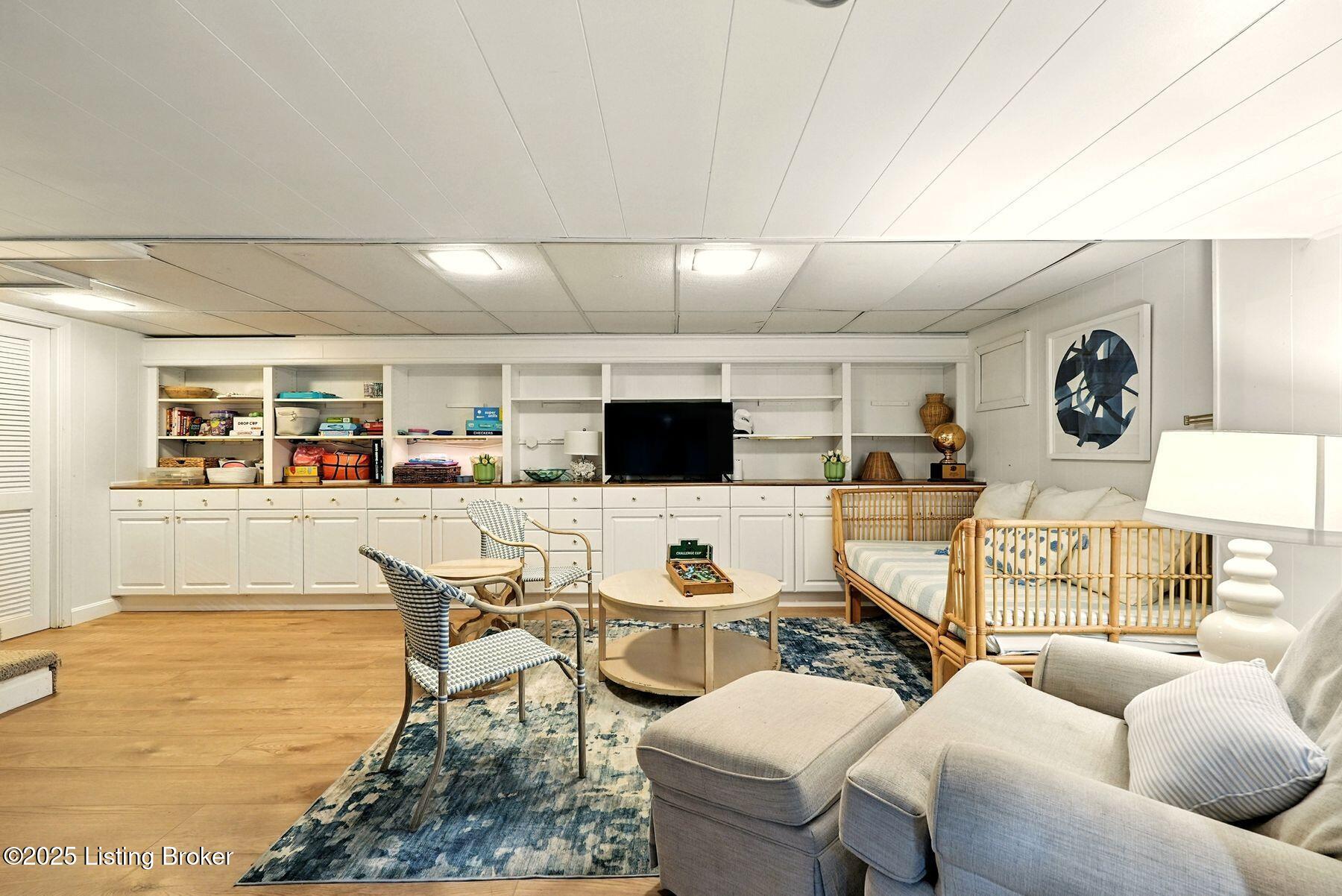 5819 Brittany Woods Cir