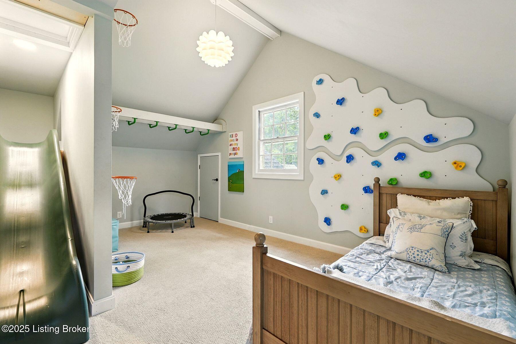 5819 Brittany Woods Cir