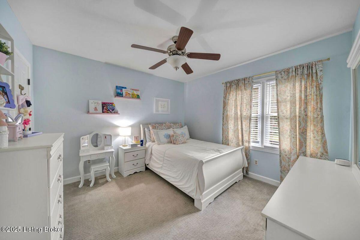 809 Foxfire Dr