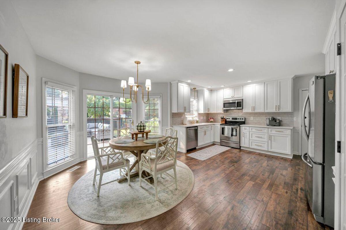 809 Foxfire Dr
