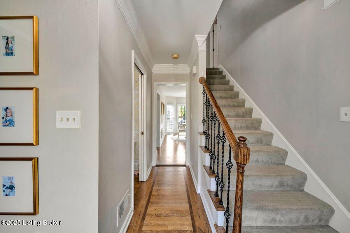 809 Foxfire Dr