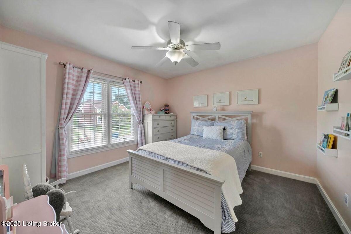 809 Foxfire Dr