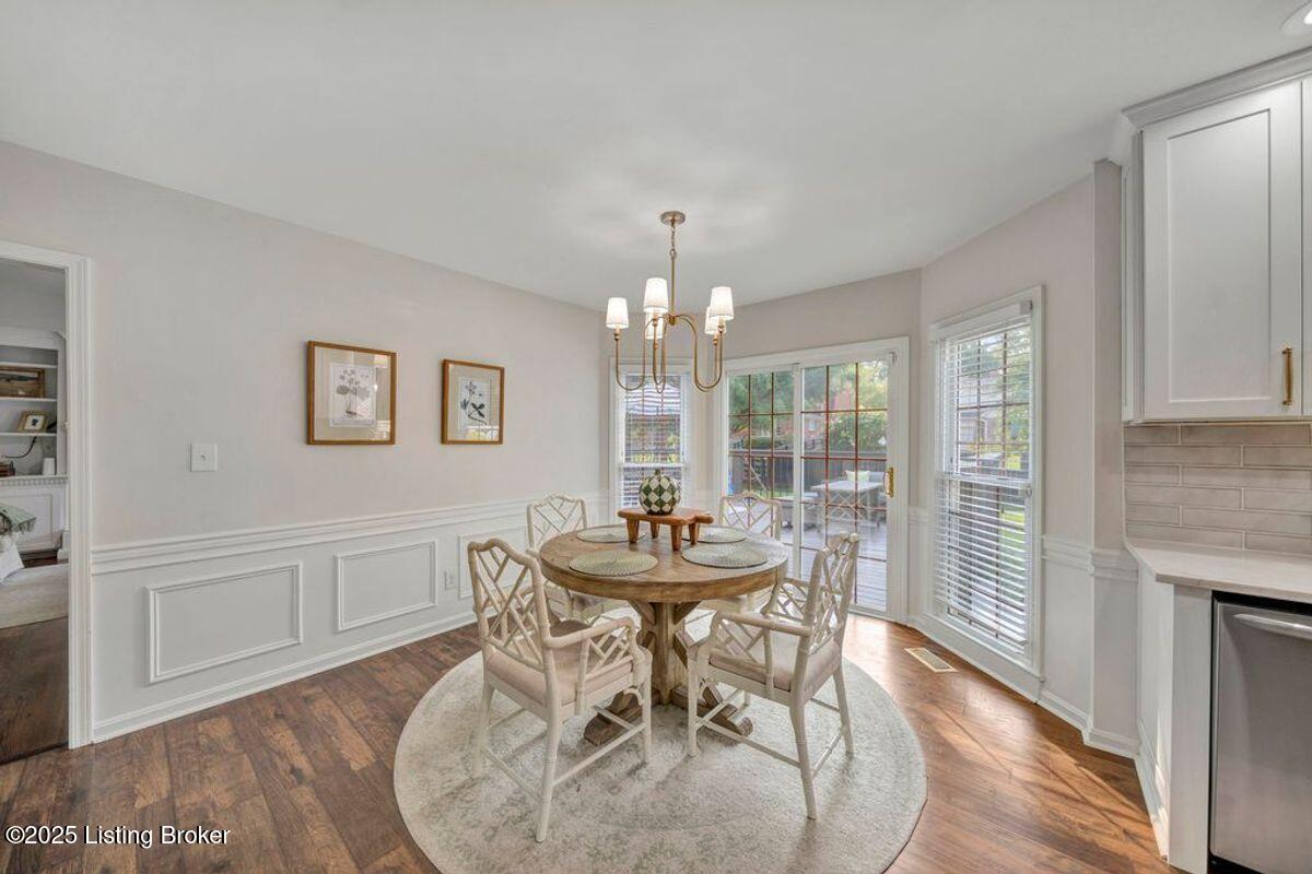 809 Foxfire Dr