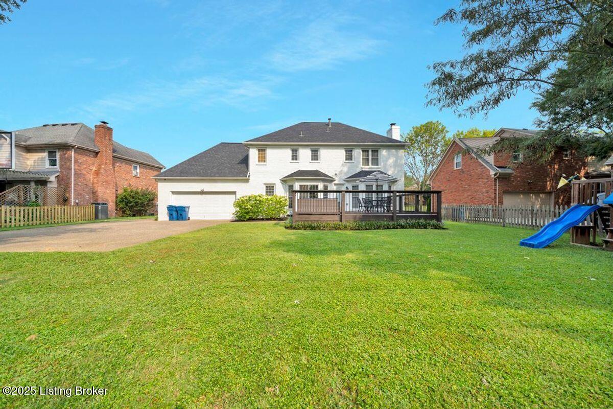 809 Foxfire Dr