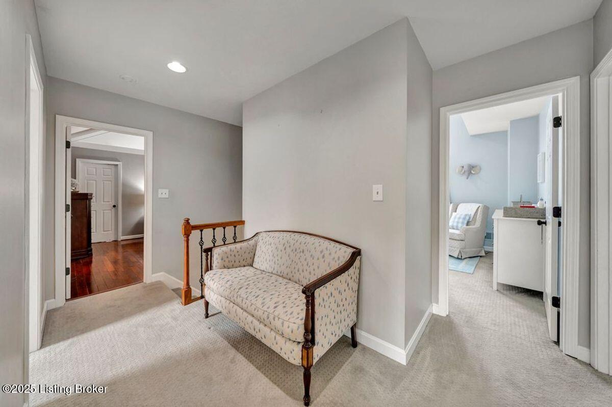 809 Foxfire Dr
